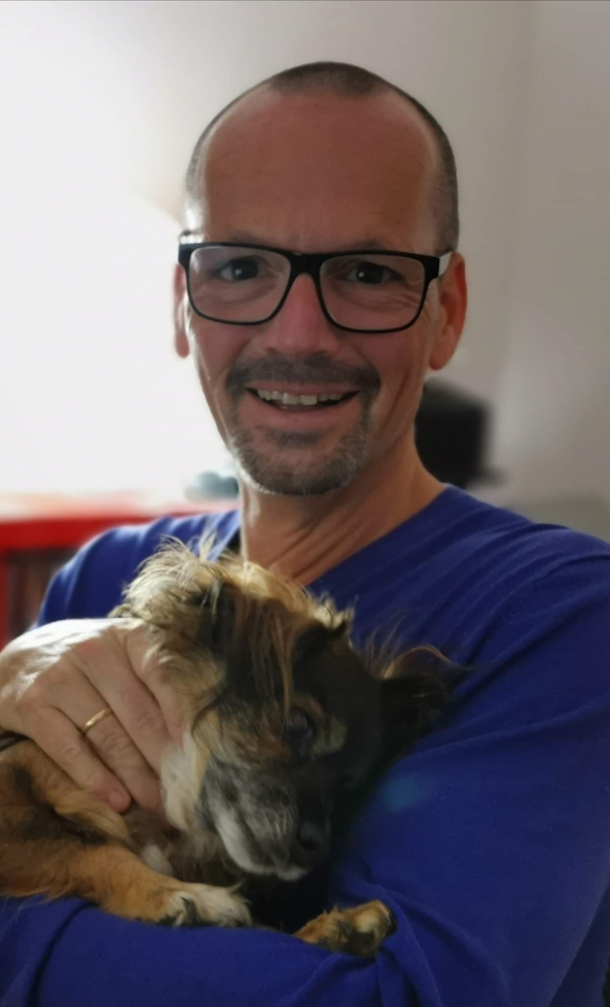 entspannt am Computer