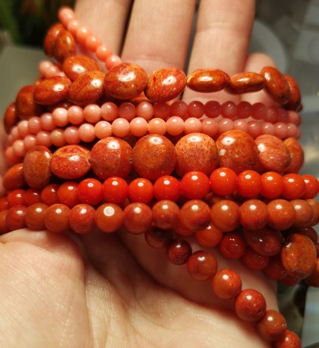 Korallen Schmuck Mallorca samaki Karma Chakra Armbänder