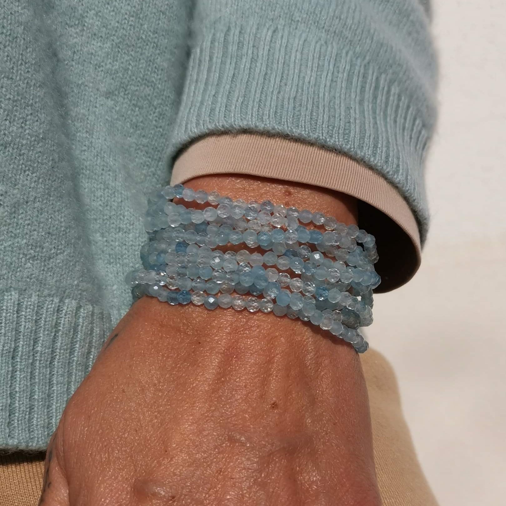 Aquamarin Edelstein Heilstein Karma Armband hellblau Leichtigkeit