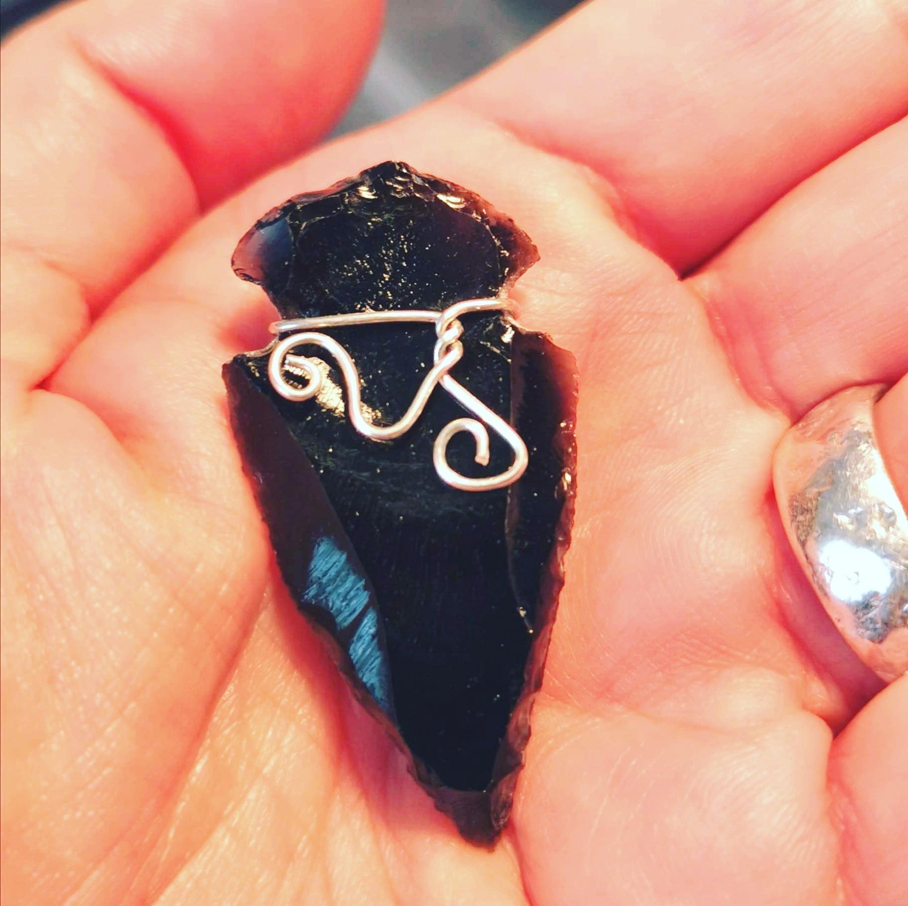 Obsidian Edelstein Heilstein Drachenglas Anhänger Mallorca samaki