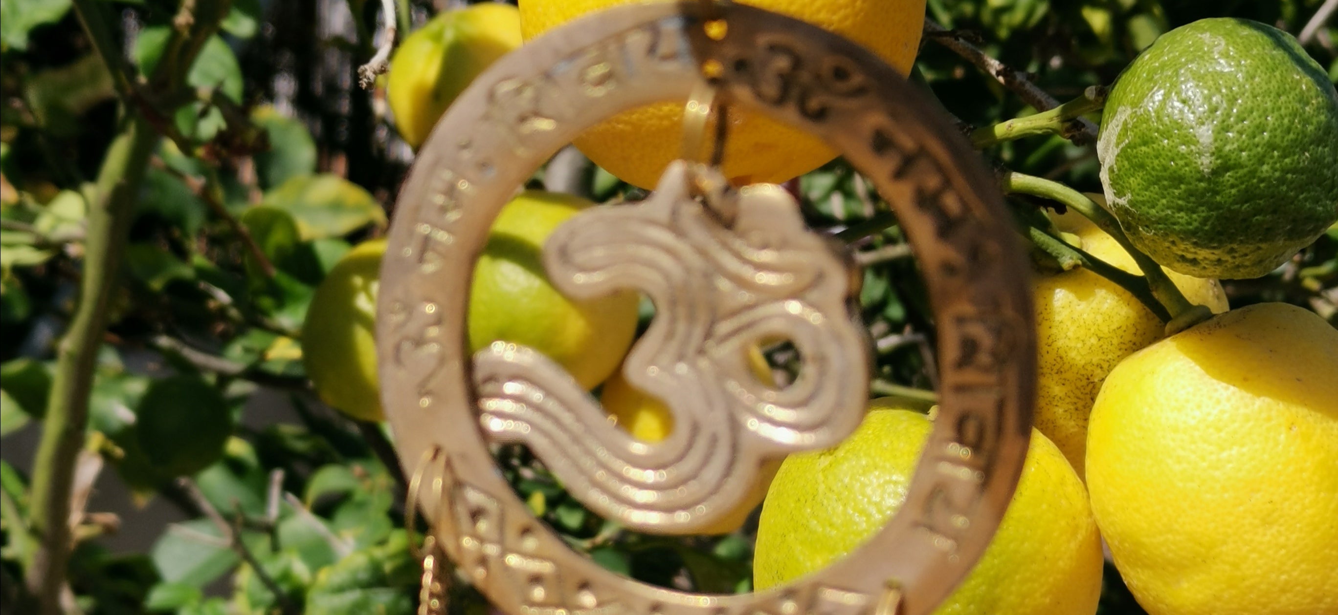 Heilung Mallorca Reiki Karma Schmuck Heilsteine Schutz samaki