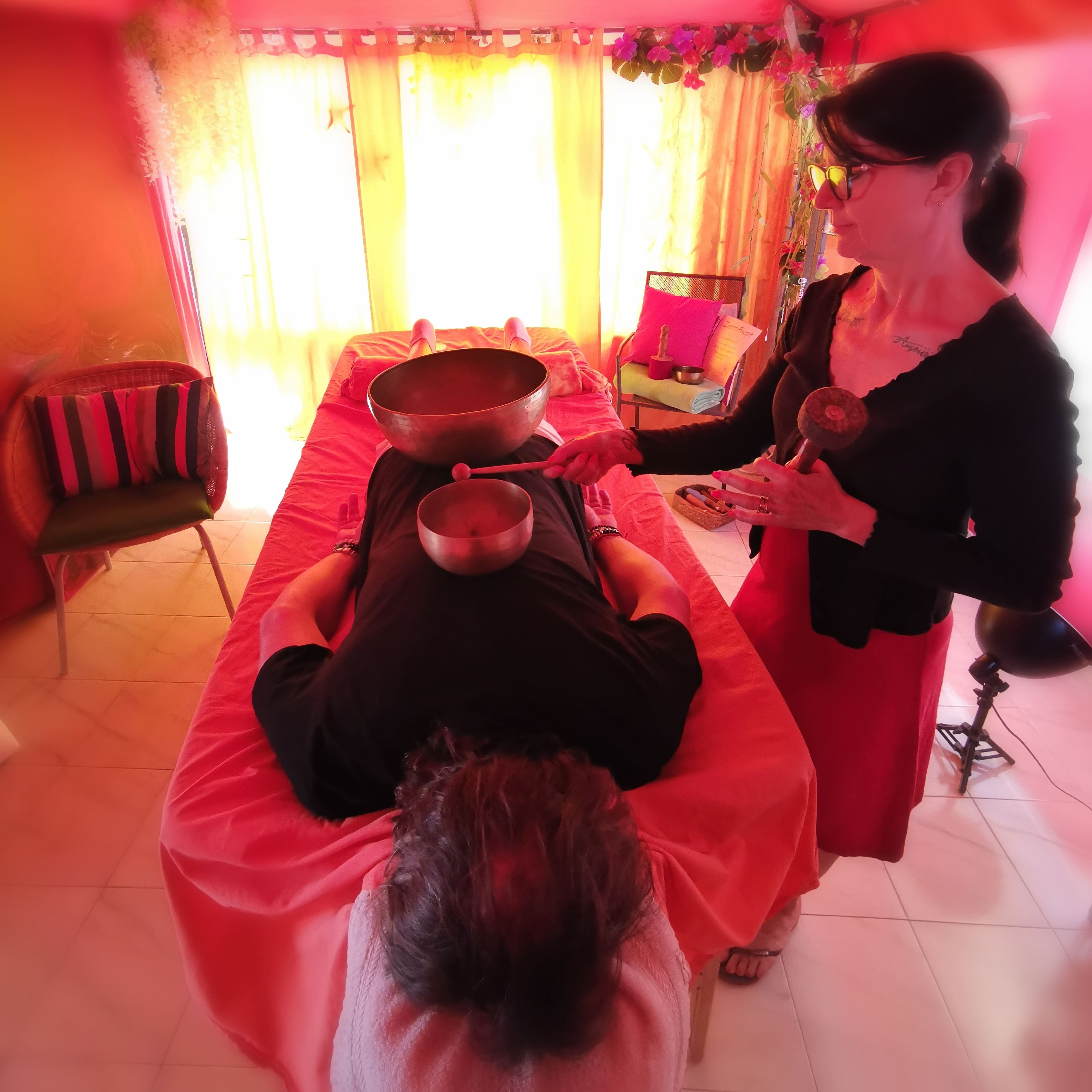 tibetischen #Klangschalen Seminar zur ganzheitlichen #KlangTherapeutin #mallorca