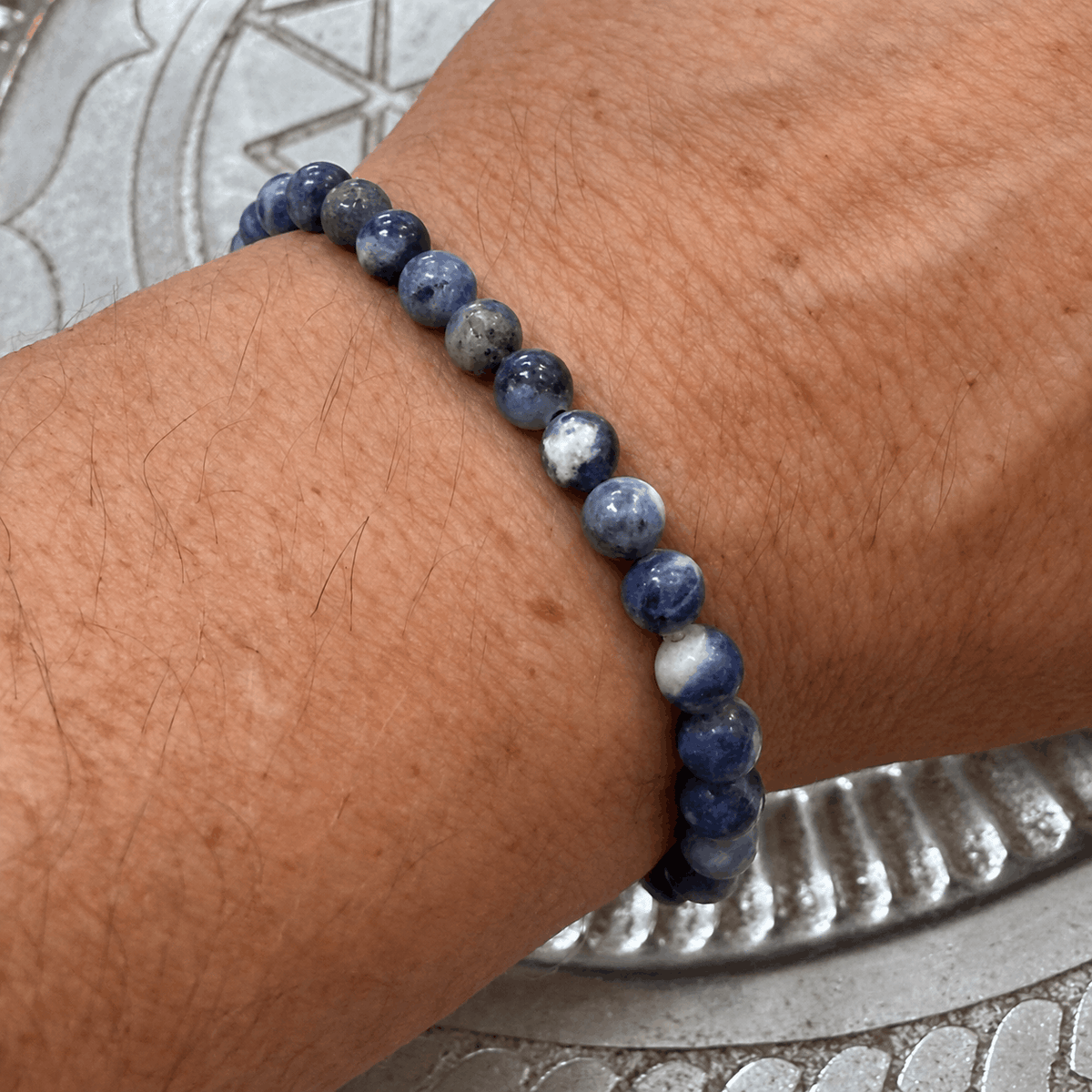 Sodalith Edelstein Armband 6 mm – Klarheit · Intuition · Vertrauen