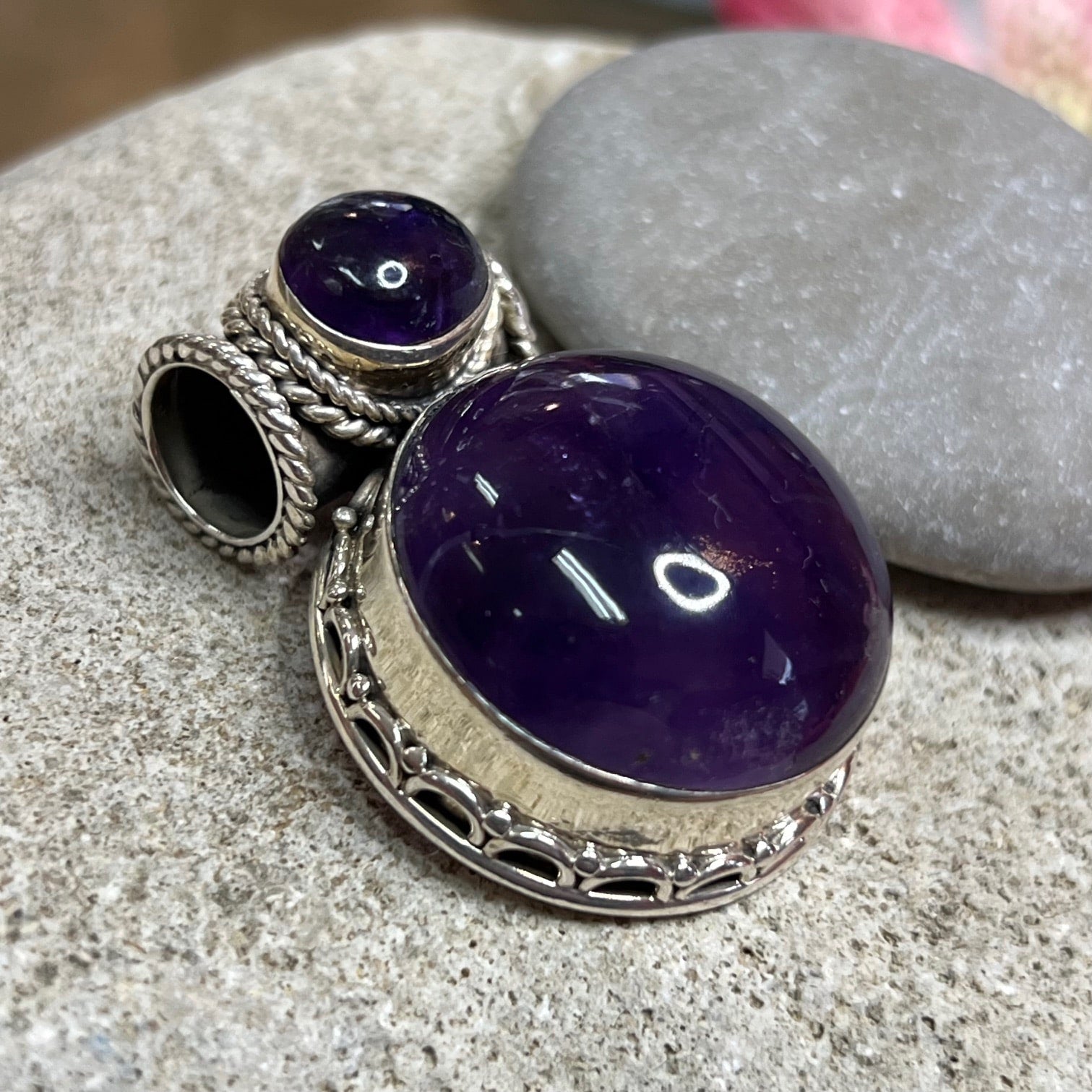 Colgante XL de plata de ley con piedras preciosas de amatista, violeta - paz interior, clarificación de la mente