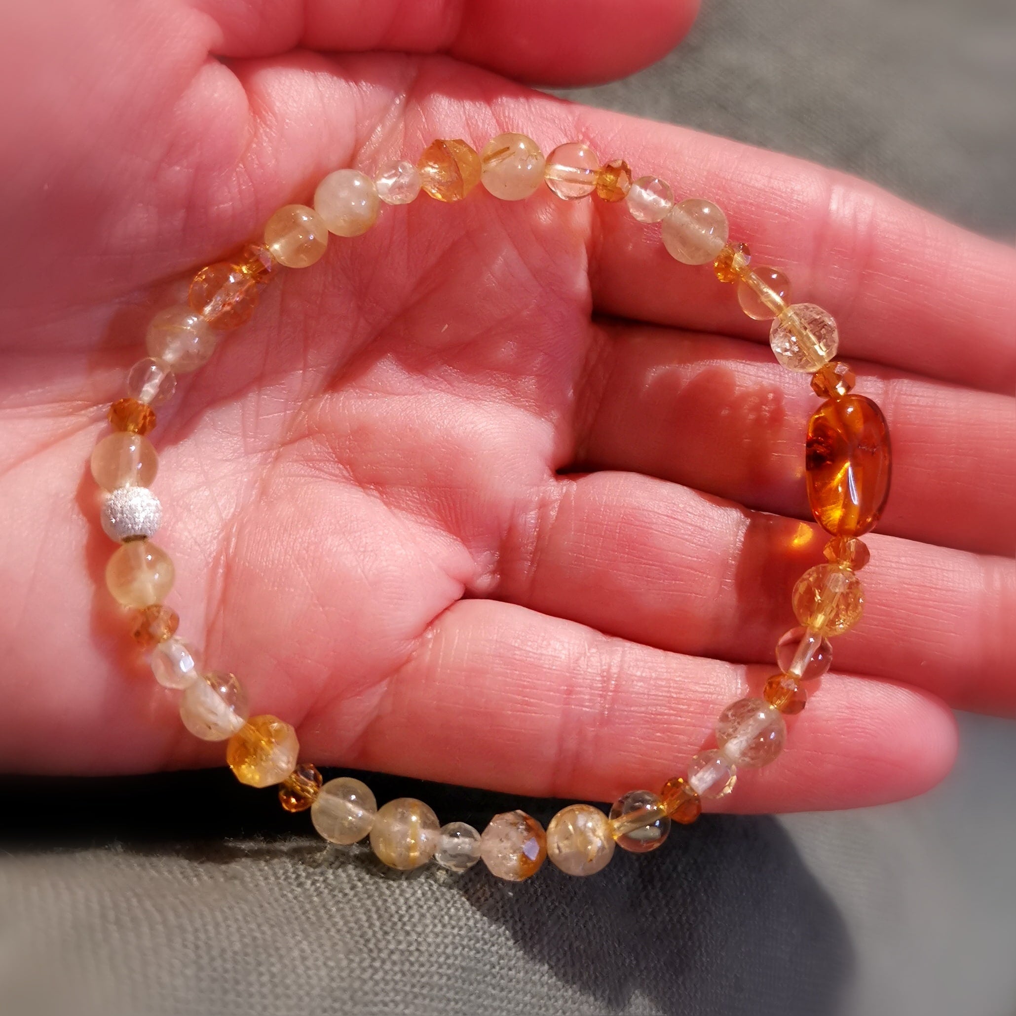 geweihtes Bernstein, Limonenquarz Zitronen Heilstein, Gold Beryll, Rutilquarz, Citrin Edelstein Armband, mit Licht und Liebe
