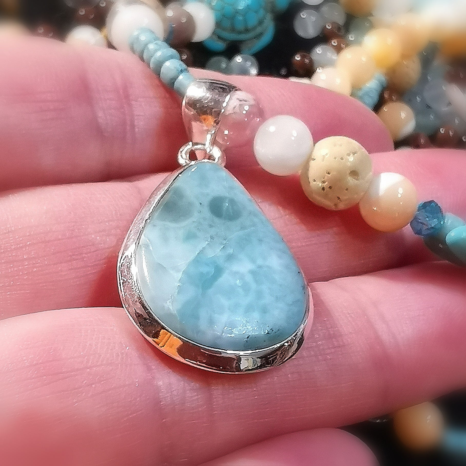 Larimar Perlmutt Lotus Angel Aura Boho Kette, geweiht: Krafttier Schmuck Schildkröte und Seestern, Vertrauen und Fröhlichkeit
