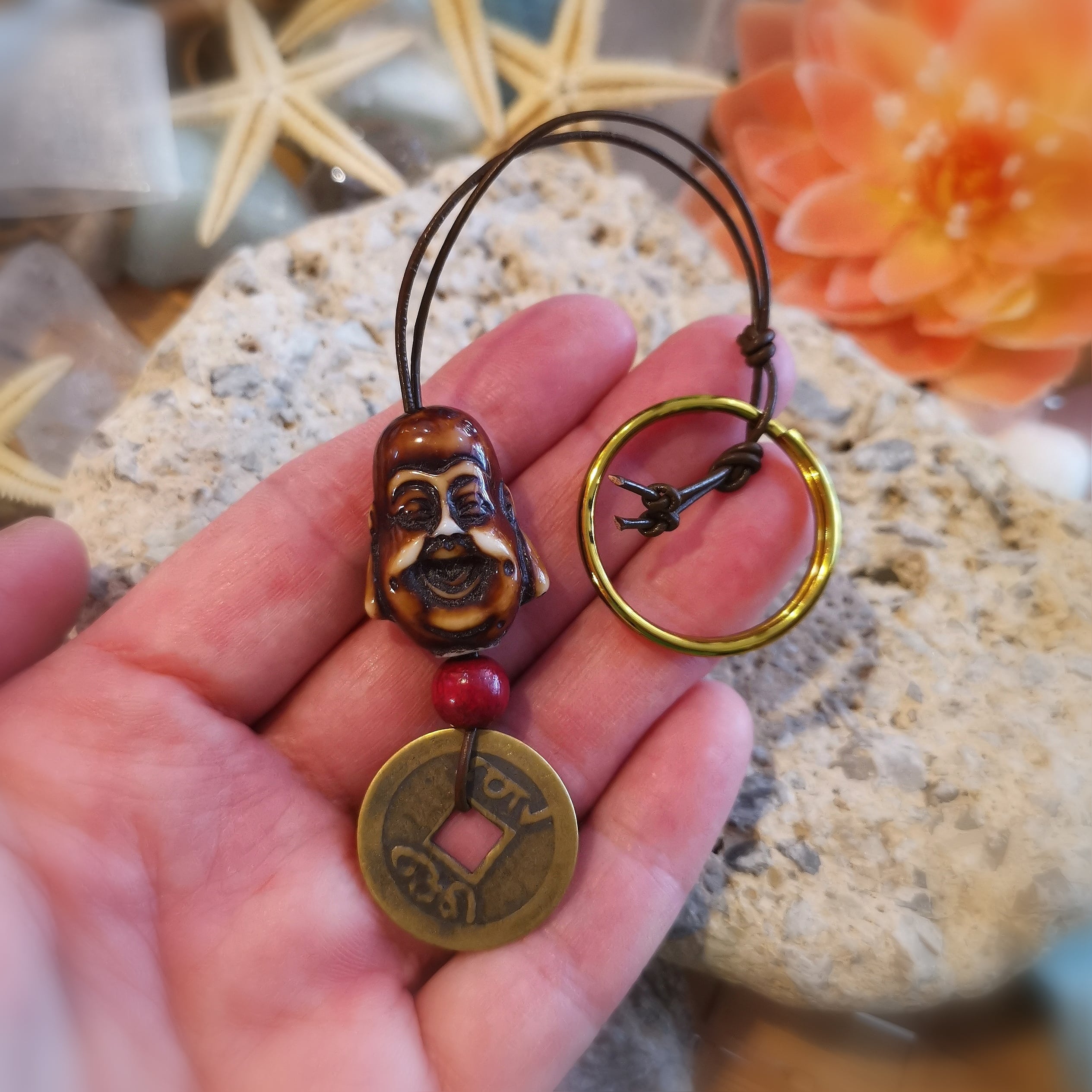 Buddha Glücksmünze Charm, Karma Schmuck Geschenk / Schlüsselanhänger, make a wish, Lebensfreude
