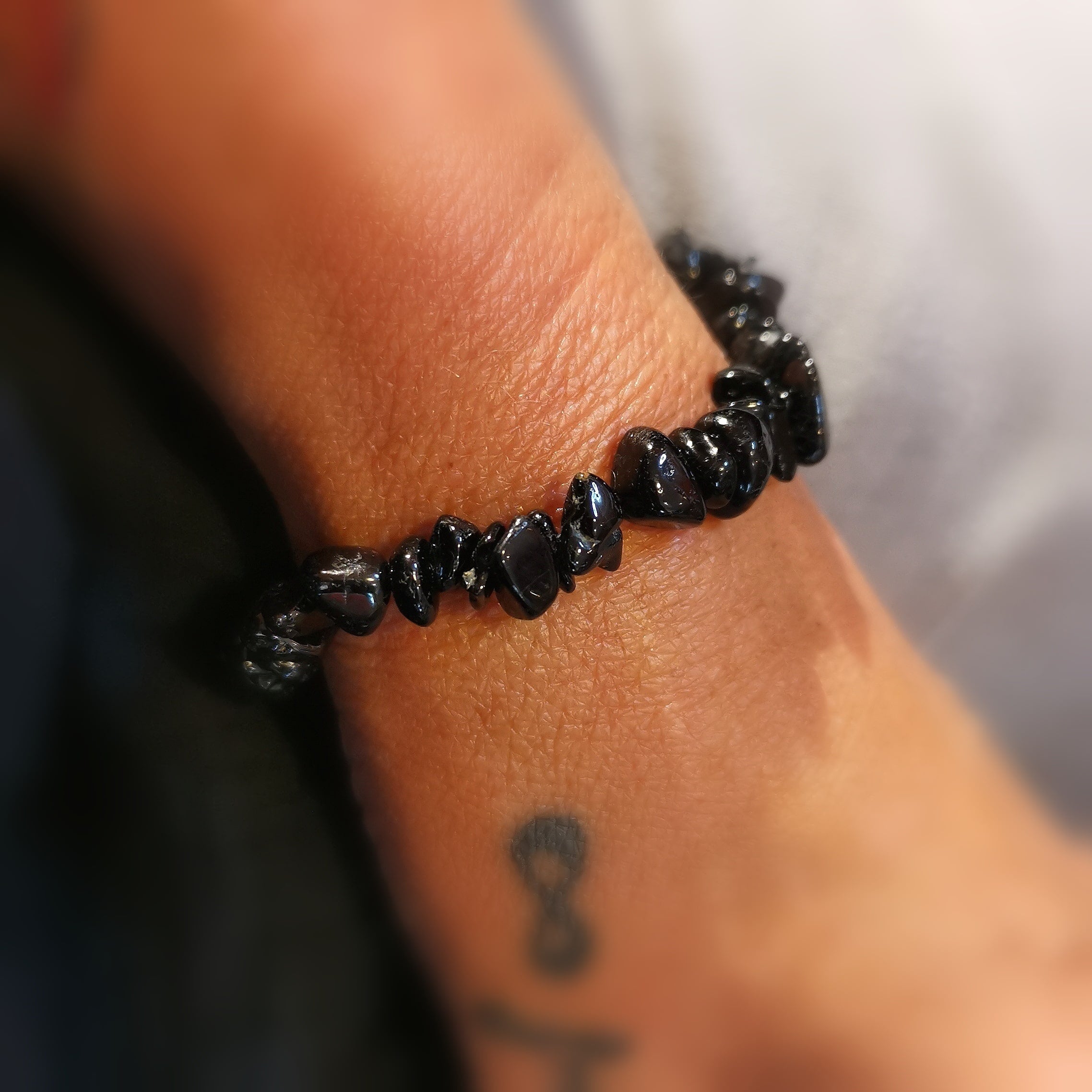 Onyx Edelstein Heilstein Armband Freiform, Aura Chakra Schutz, geweiht mit Licht und Liebe