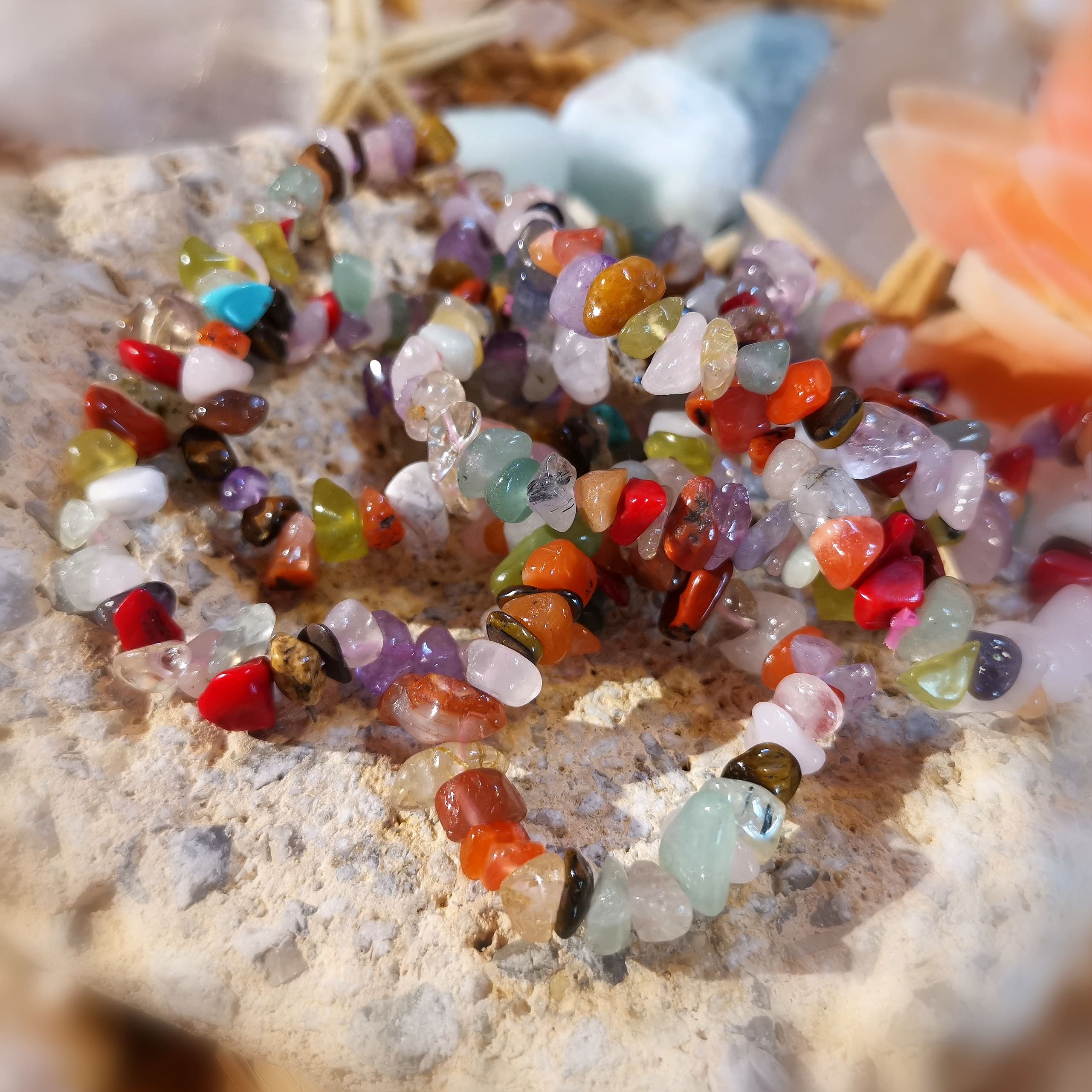 Edelstein Heilstein Mix bunt, 1000 Kostbarkeiten, Aura Chakra Boho Armband geweiht mit Licht und Liebe