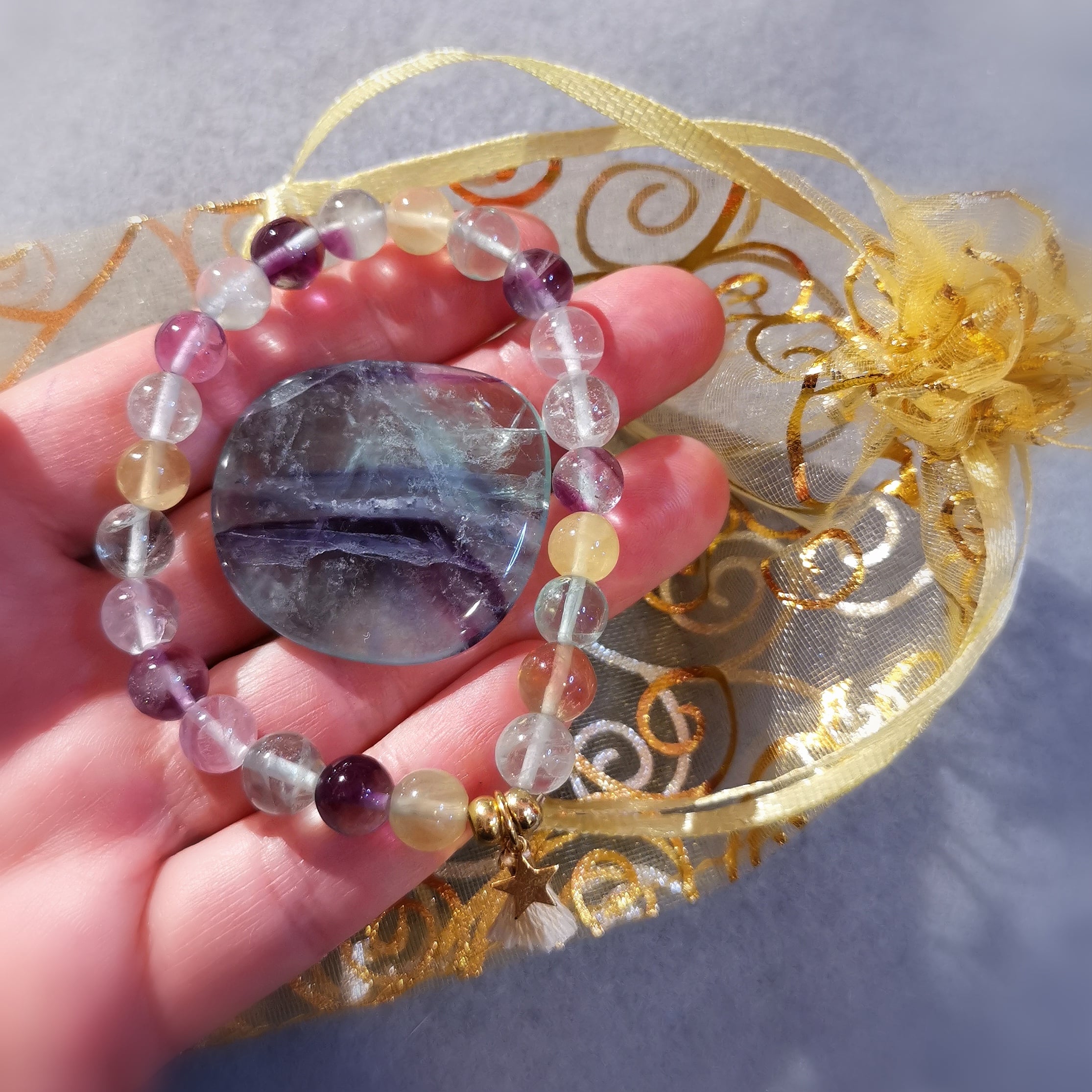Regenbogen Fluorit Edelstein Heilstein Karma Set, Handschmeichler und Seestern Karma Armband, geweiht mit Licht und Liebe