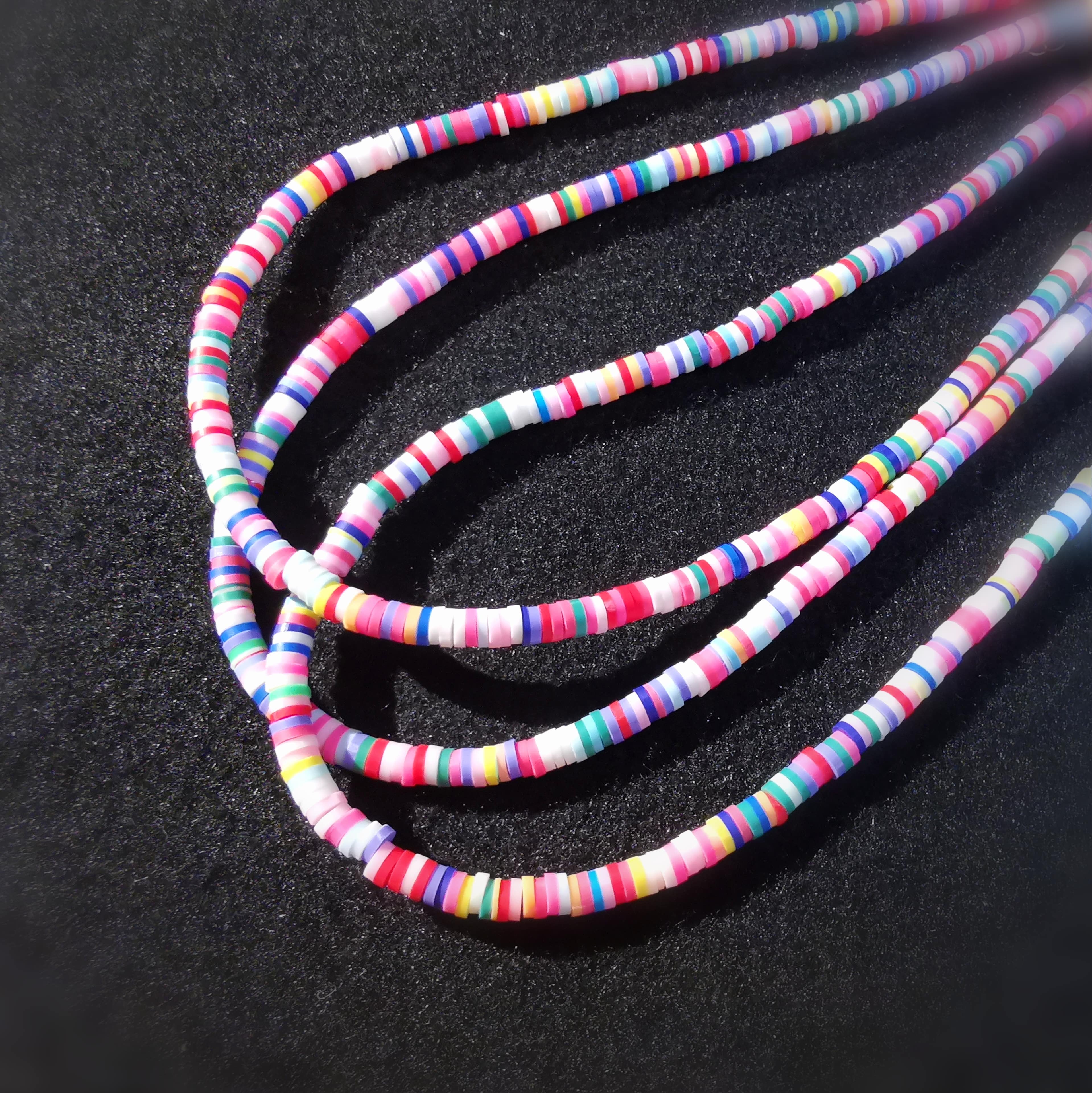 regenbogen bunt: Clay Gummi Silikon Disc Kette / Halskette in Chakra Farben, geweiht, Lebensfreude