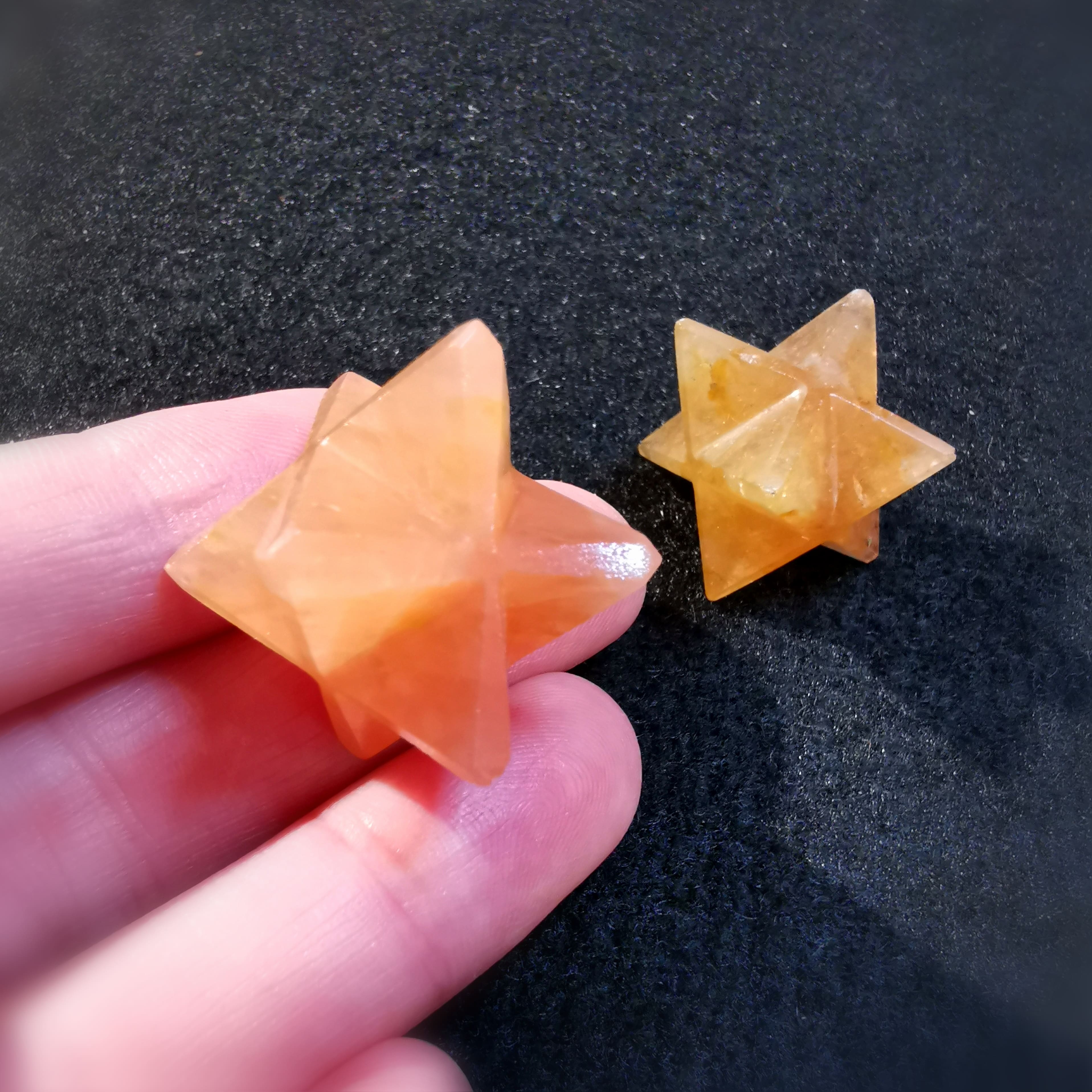 Merkaba Stein Roter Quarz Edelstein Heilstein, Chakra Meditation "alles ist Energie" - Kraft