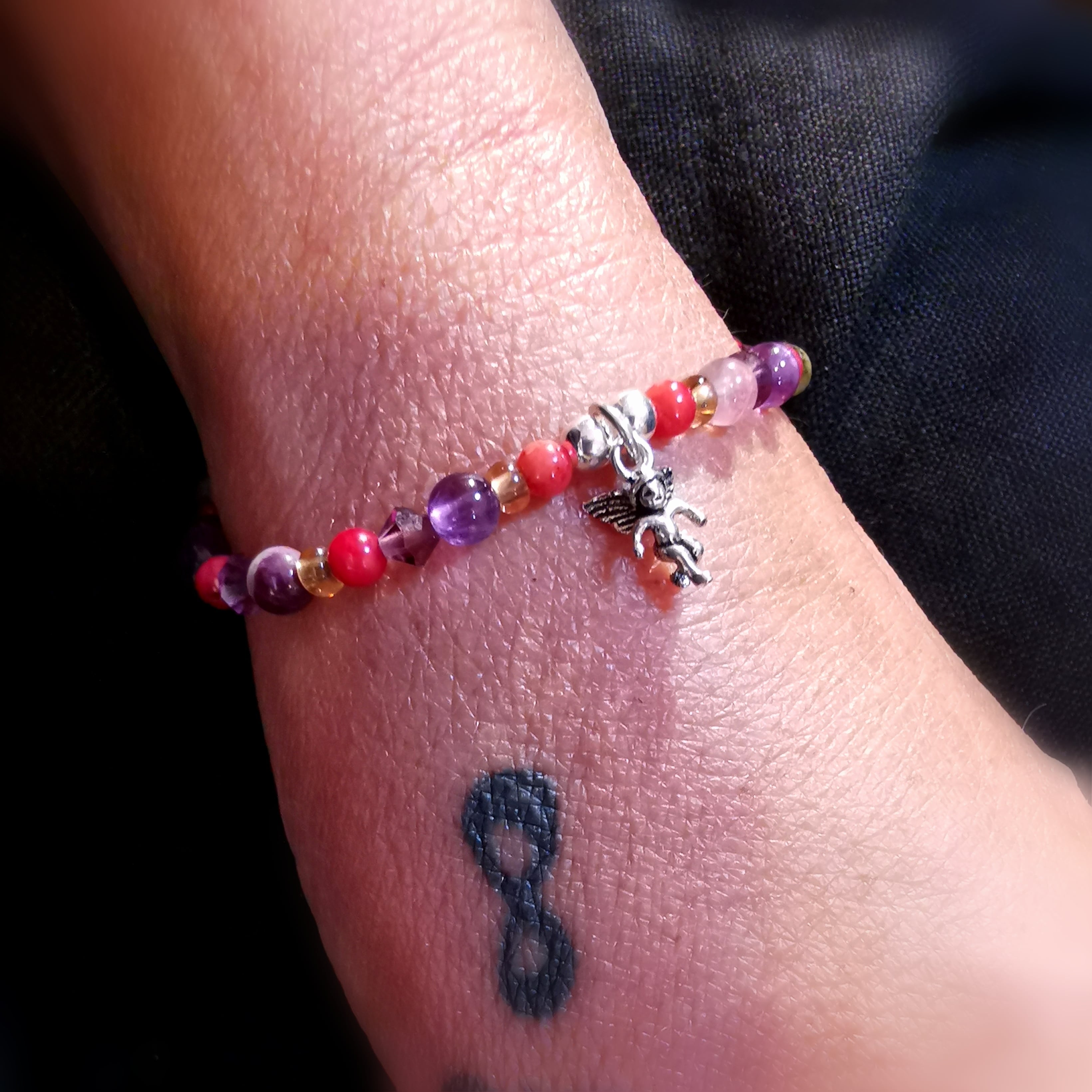 Engel Turmalin Koralle Amethyst Edelstein Heilstein Karma Armband geweiht: Kraft - Schutz - Intuition