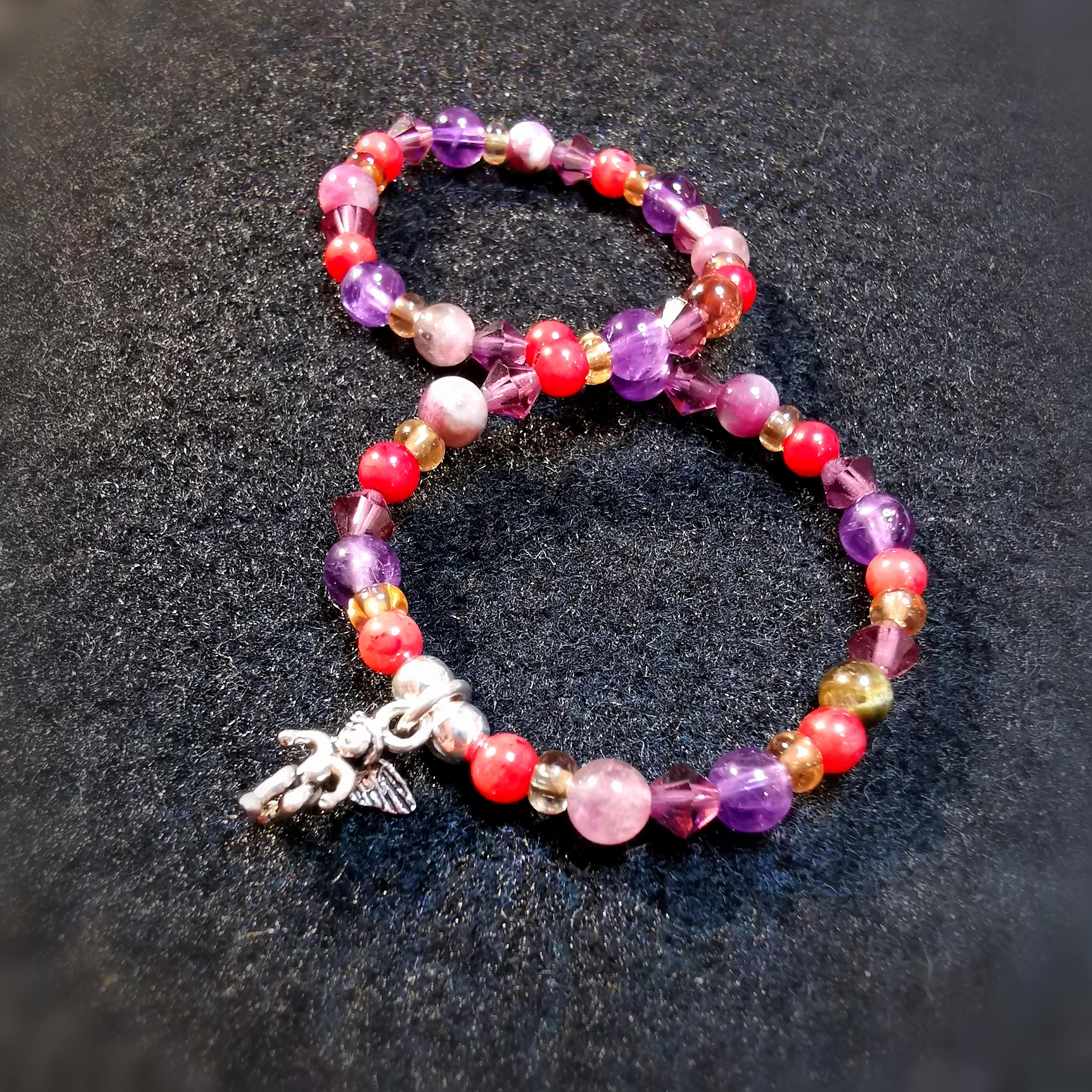 Engel Turmalin Koralle Amethyst Edelstein Heilstein Karma Armband geweiht: Kraft - Schutz - Intuition