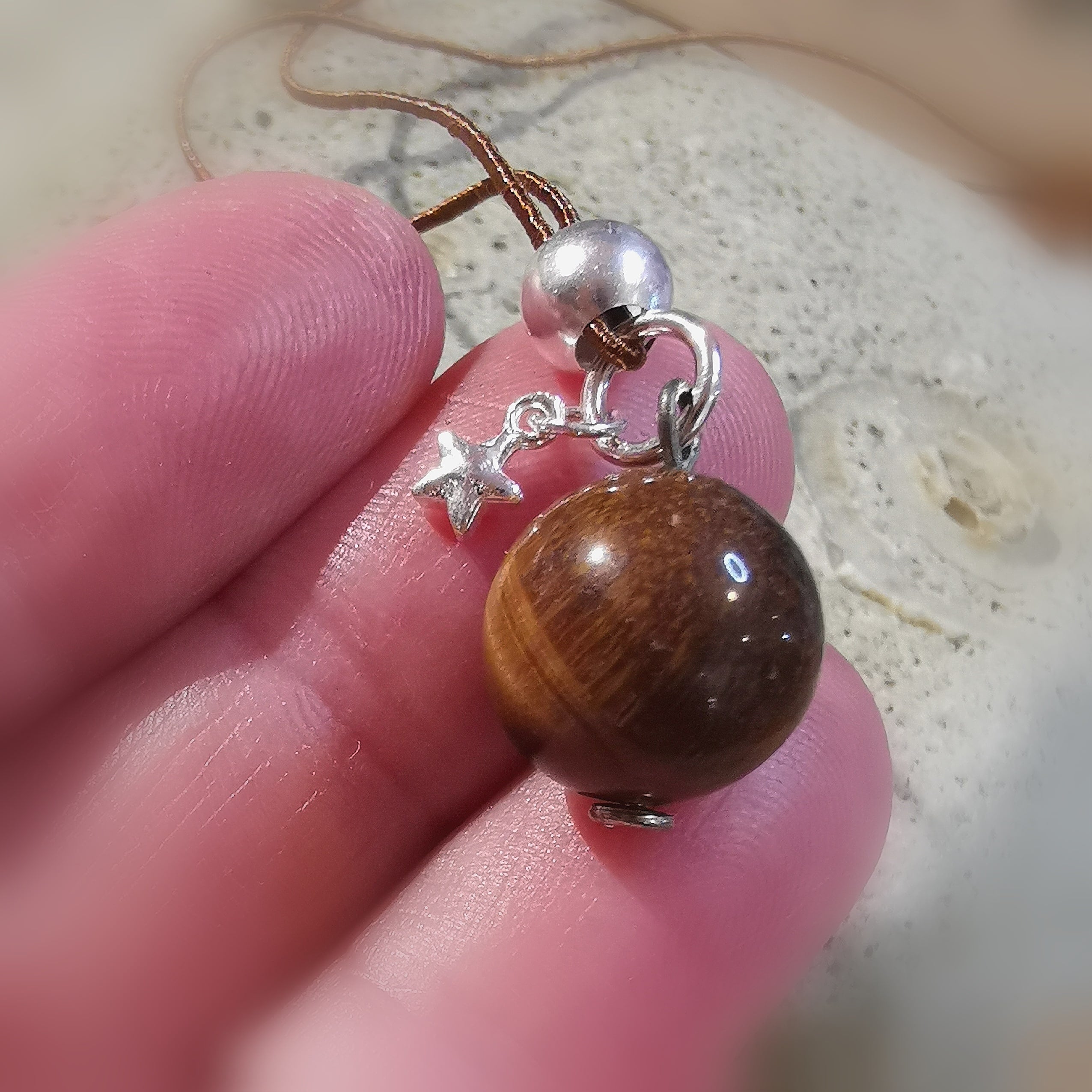 Tigerauge Seestern Karma Kette, Edelstein Heilstein, Sterlingsilber Krafttier Charm, Kunstseide Band, Mut und Vertrauen