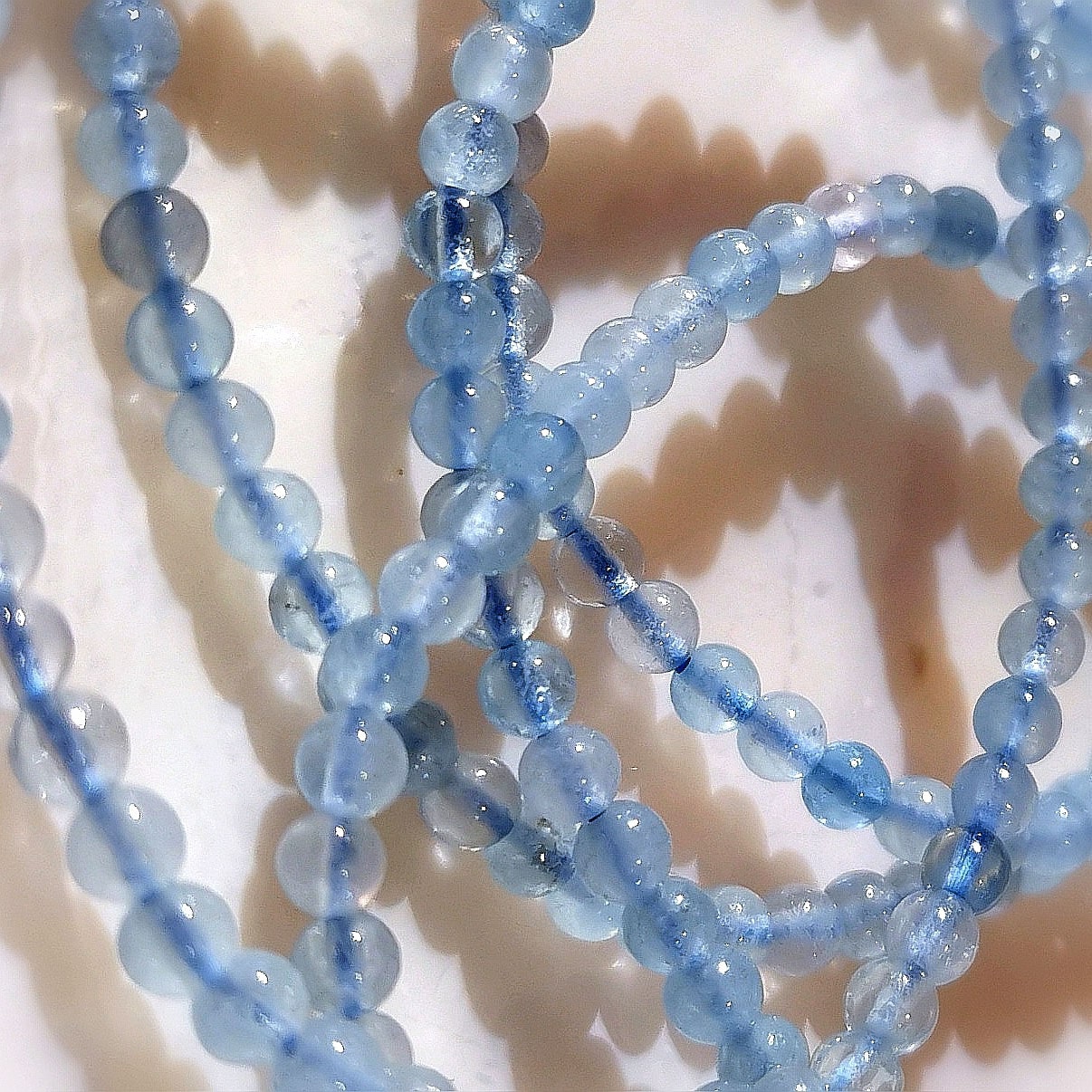 Aquamarin Beryll Edelstein Armband AA Heilstein Qualität, blau 4 mm, geweiht - das Leben lieben