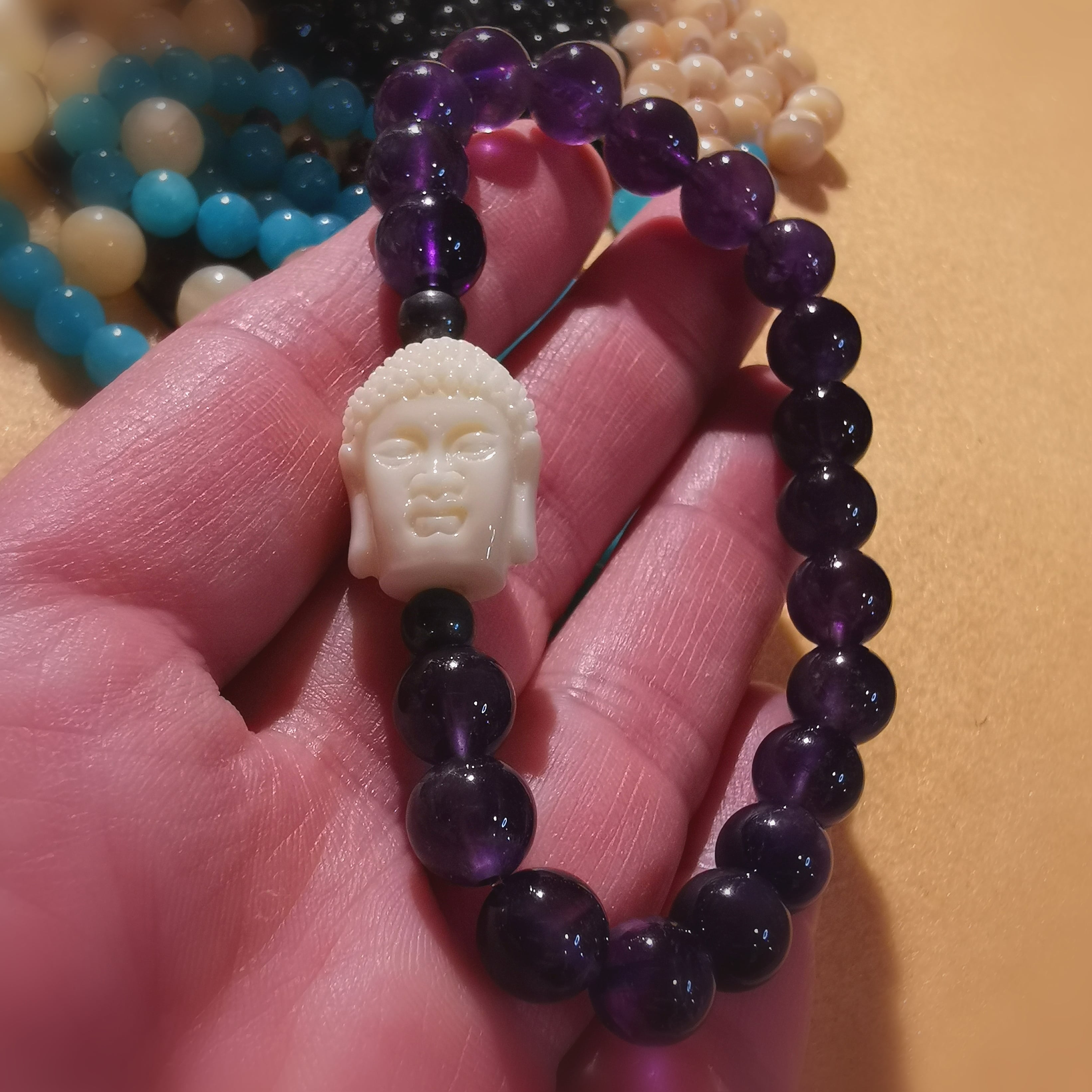 Buddha Amethyst Edelstein Heilstein Boho Karma Armband, Inspiration und Innerer Frieden