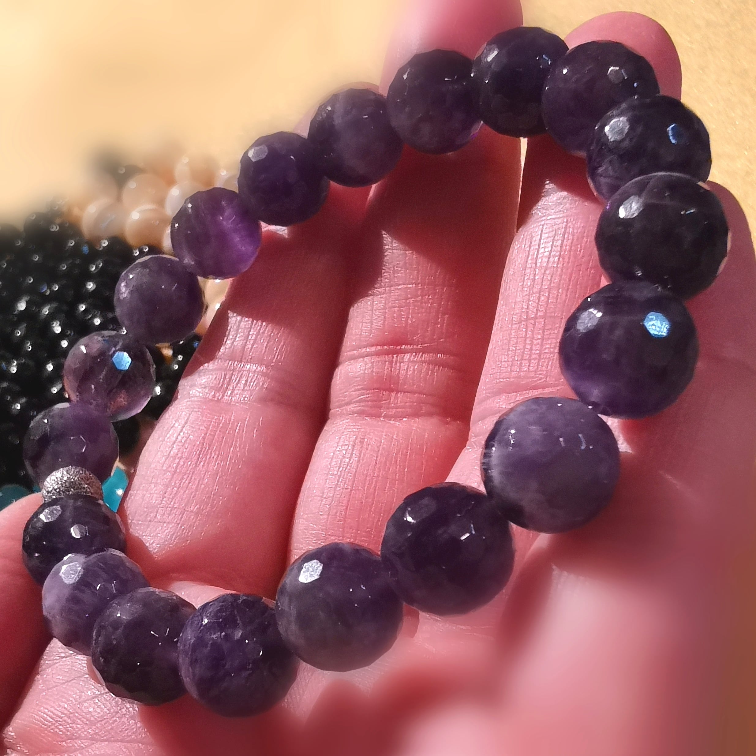 Amethyst Edelstein Heilstein Karma Armband. geweiht - Entspannung und Vertrauen