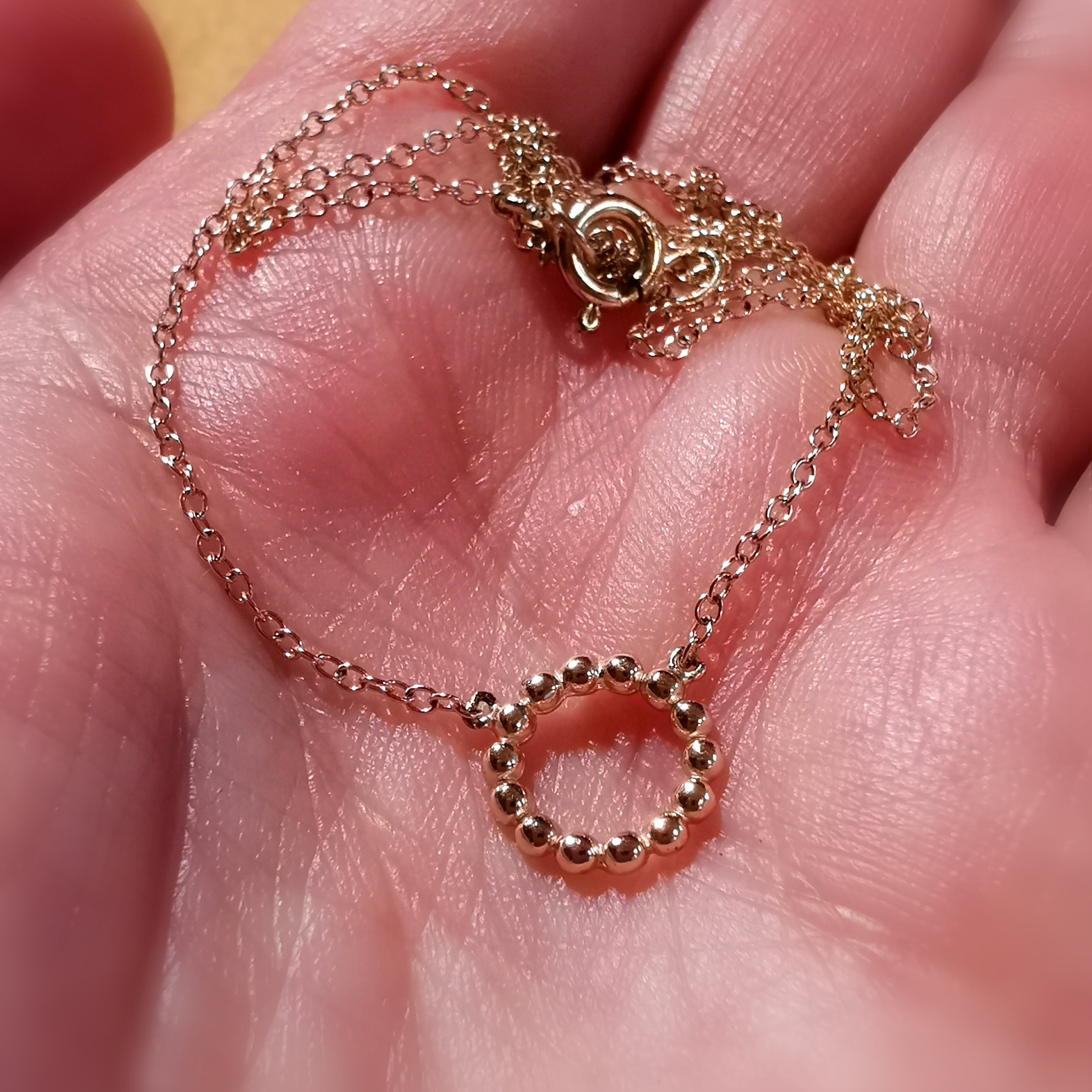 Lebenskreis Kettchen, filigran, vergoldet, Symbol Karma Kette, geweiht, Vertrauen ins Leben