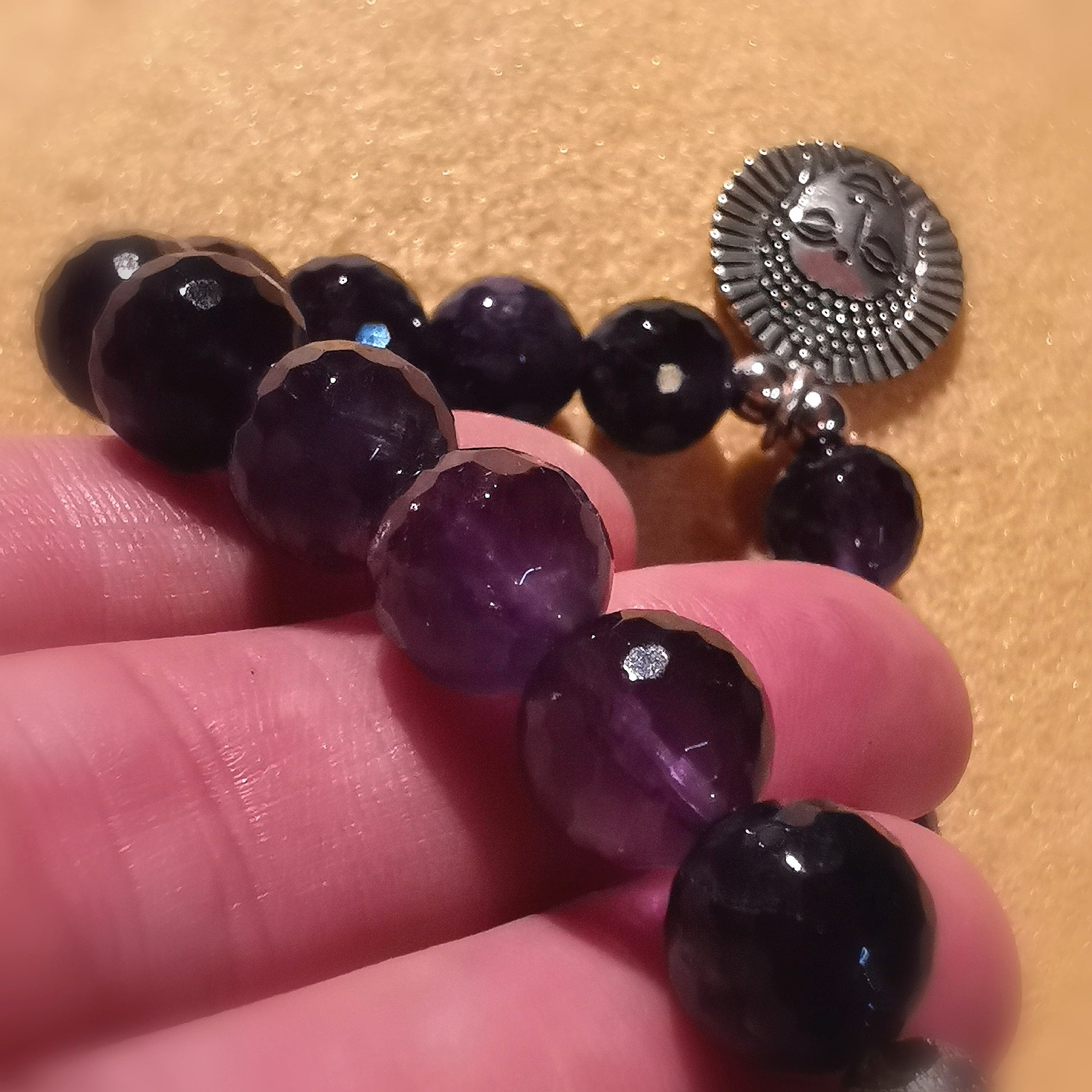 Amethyst Buddha Amulett Edelstein Karma Armband, Chakra Aura Kraft, geweiht - inneres Wissen und Vertrauen