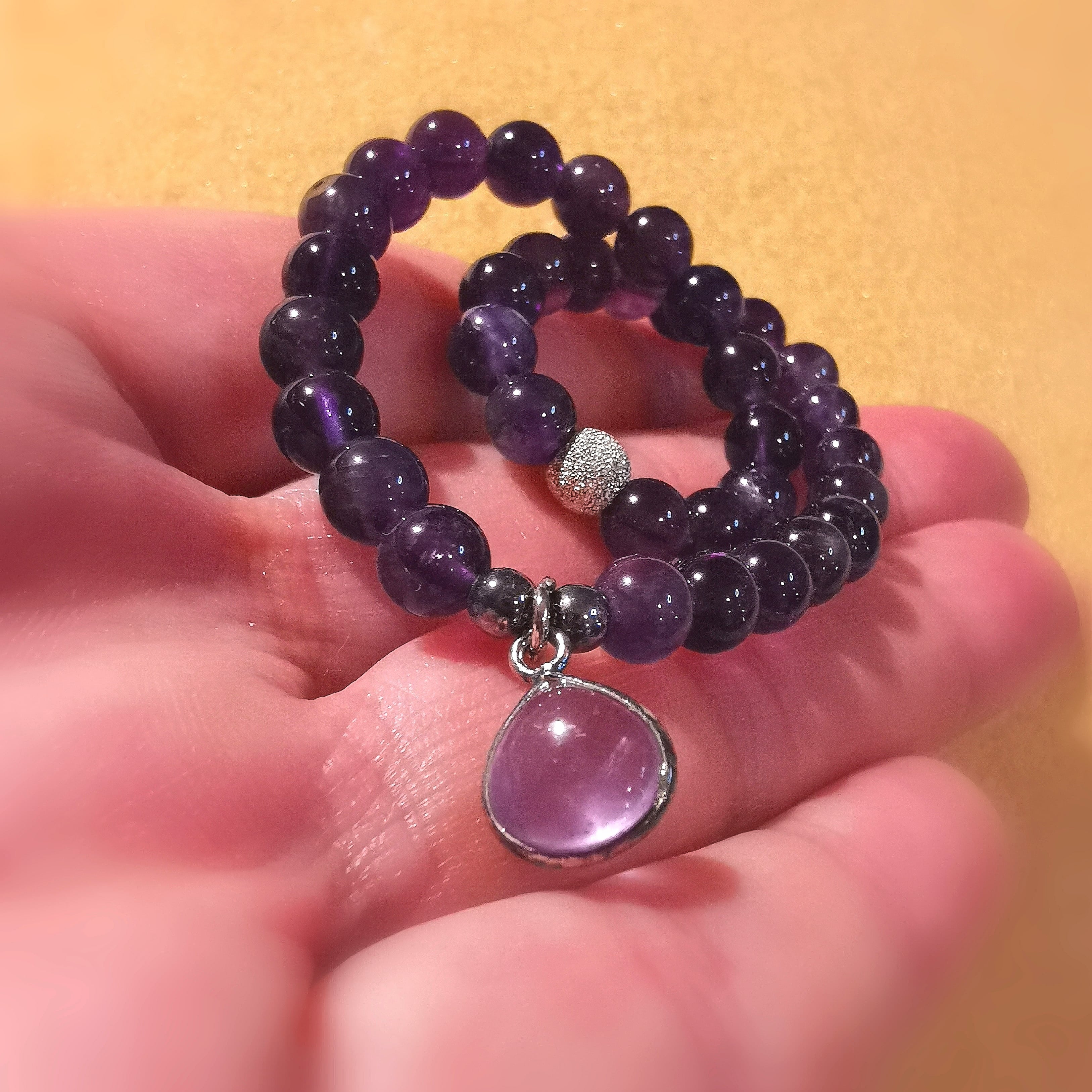 Amethyst Edelstein Heilstein Tropfen Charm Chakra Karma Armband, geweiht - Urvertrauen