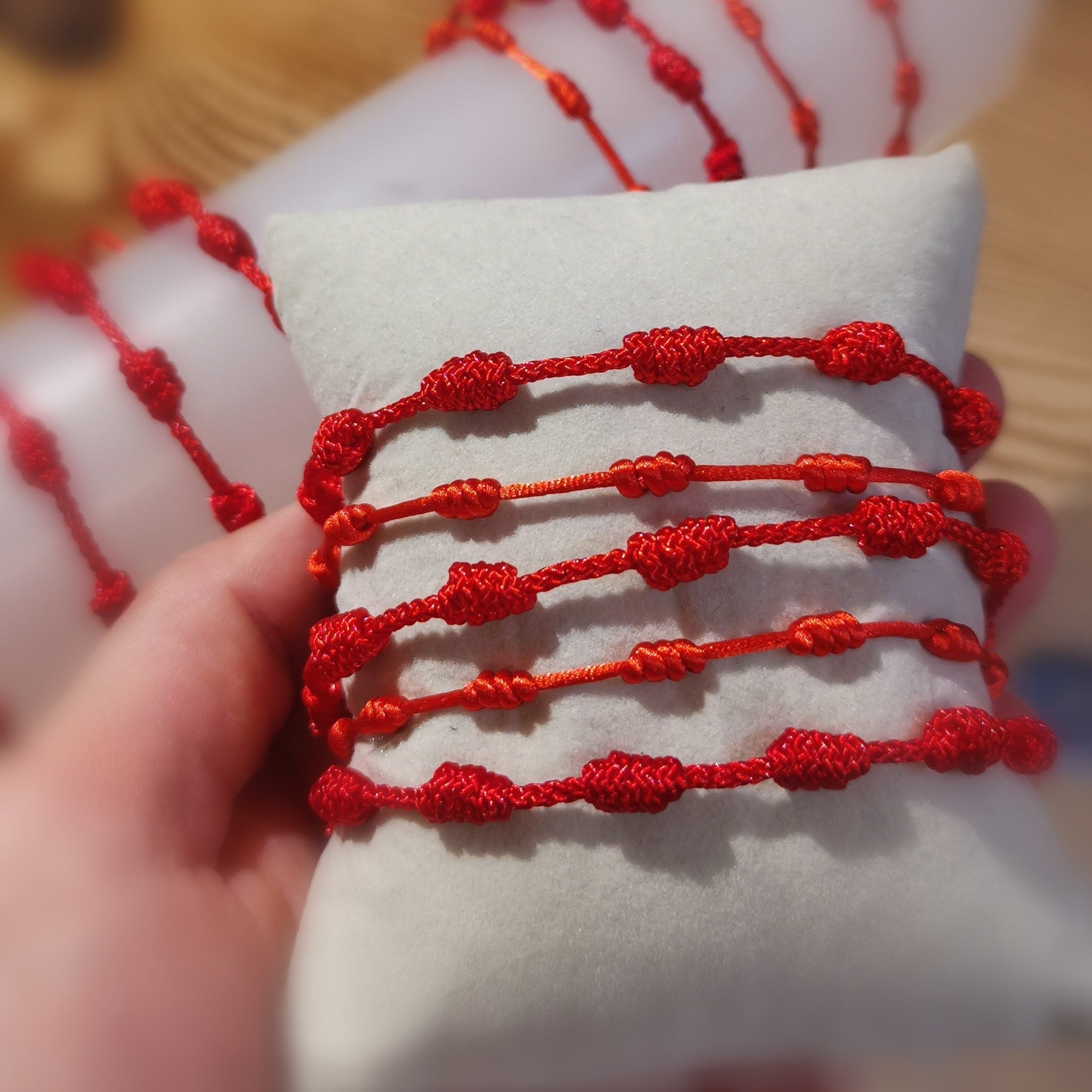 🙏 7 Knoten Kabbala Armband Glücksarmbändchen – geweiht für Schutz, Kraft & Erdung