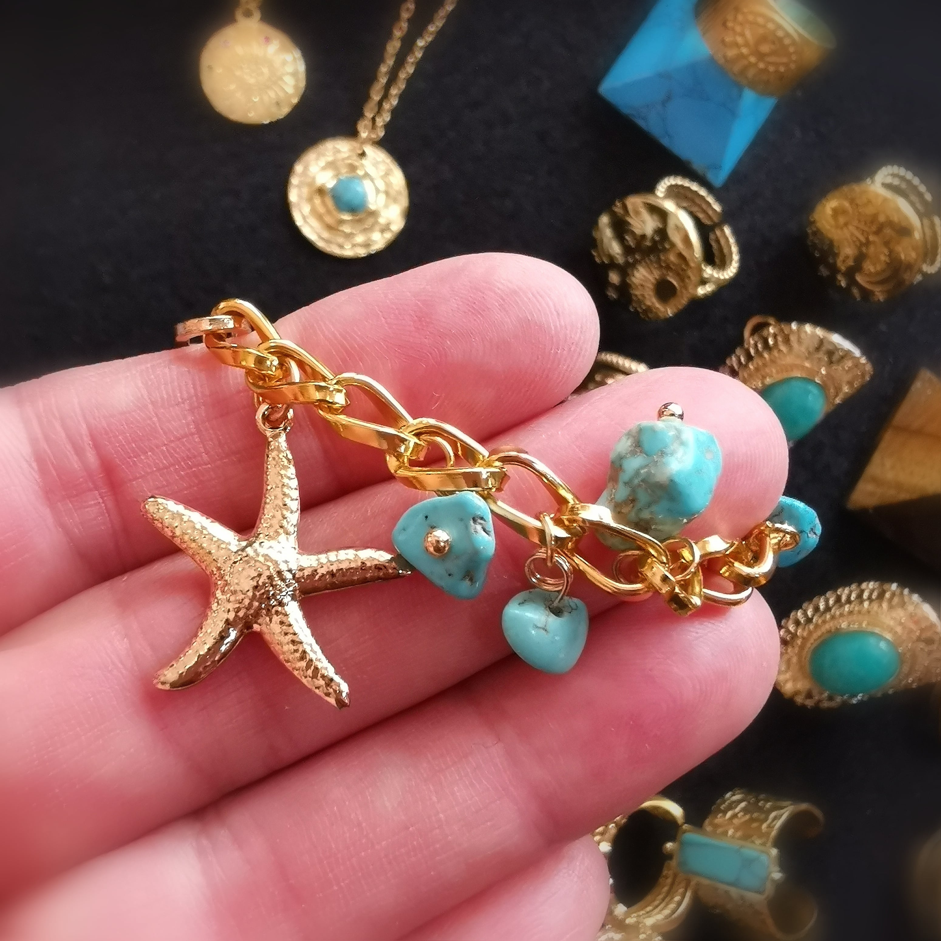 Seestern Howlith Türkis Edelstein Heilstein Armband / Fußkettchen, Boho Gold Karma Schmuck geweiht, Wunder