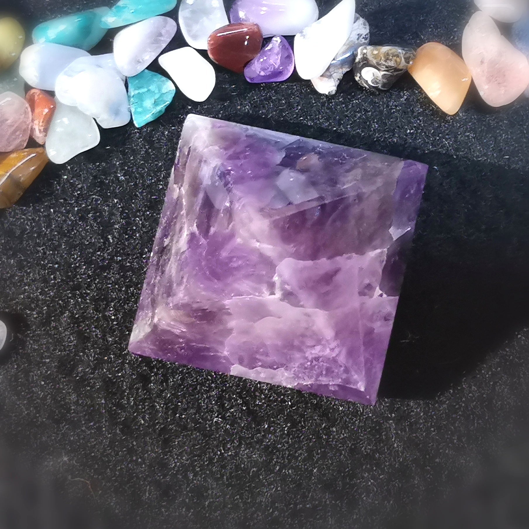 Amethyst Edelstein Pyramide, Raumreinigung Meditation, Gesundheit für Körper, Geist und Seele - in Harmonie