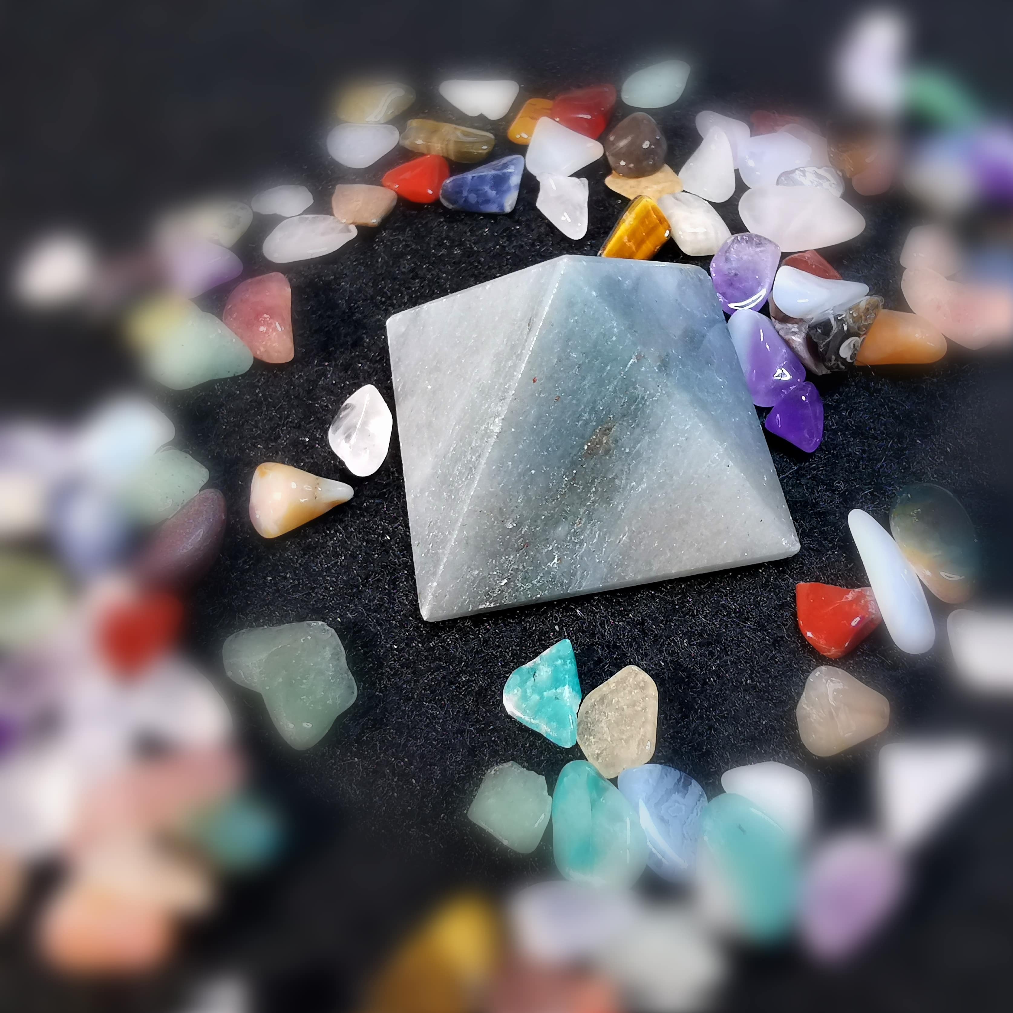 Amazonit Edelstein Pyramide, Raumreinigung Meditation, Gesundheit für Körper, Geist und Seele - neue Frische und Kraft