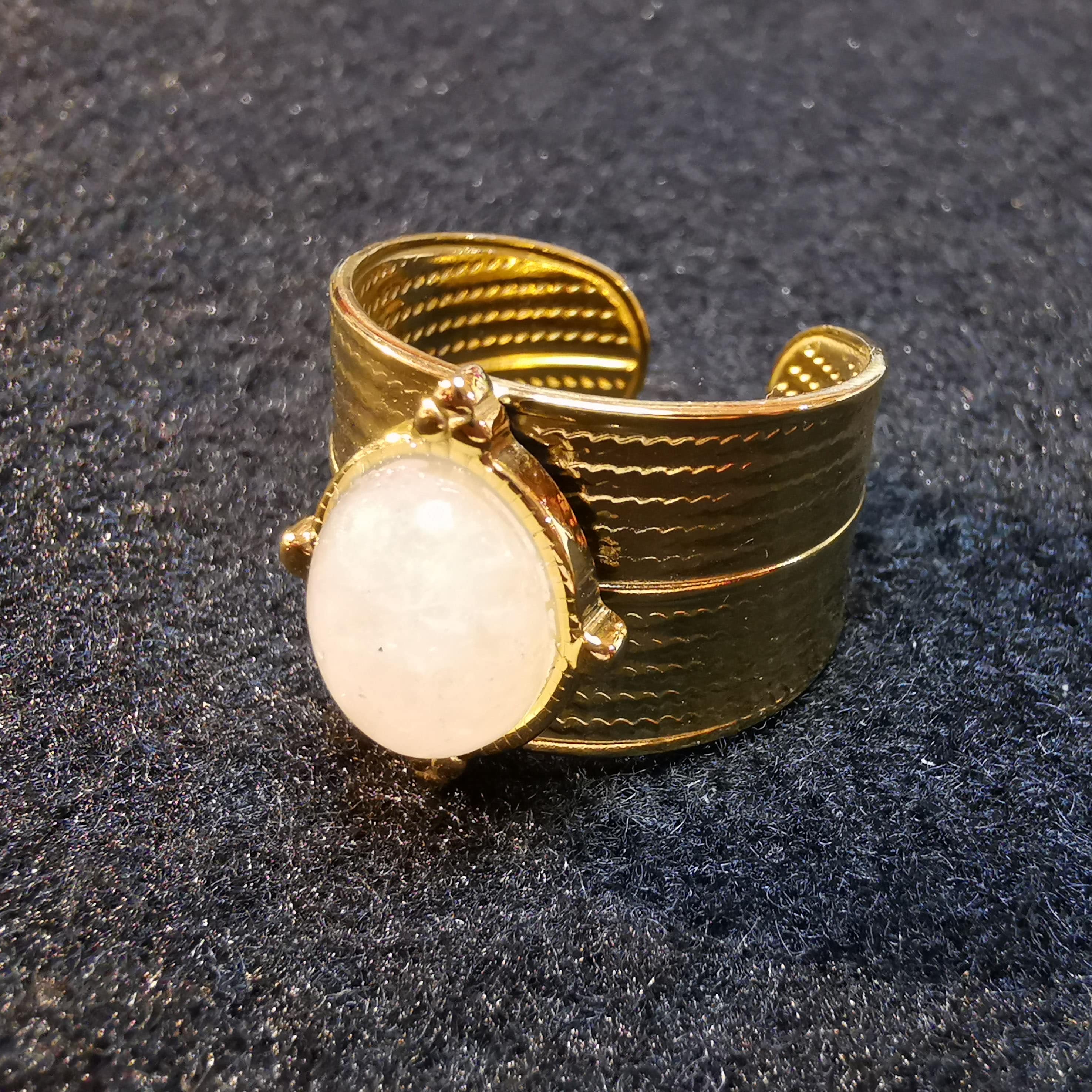 Rosenquarz Edelstein Heilstein Ring, Boho Gold Karma Schmuck geweiht, Harmonie