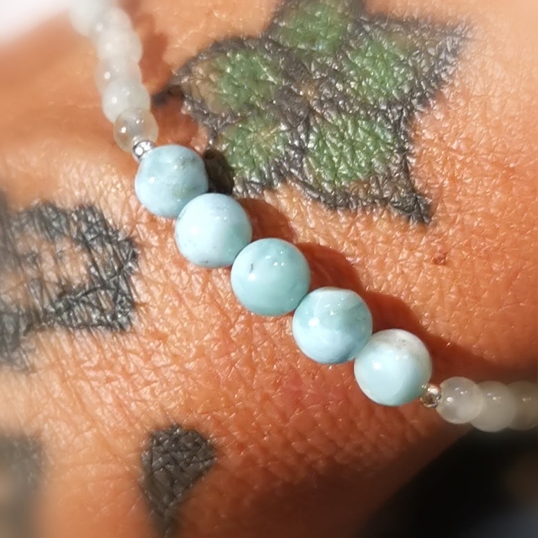 Larimar Aquamarin Jade Heilstein Edelstein Karma Armband, geweiht - sanft und leicht