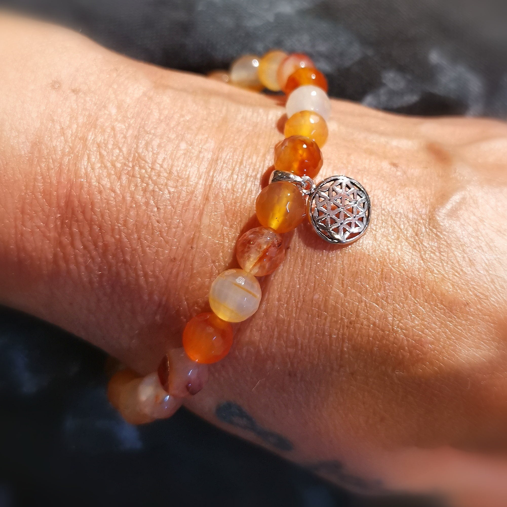 Lebensblume Glücksachat Carneol Karma Edelstein Armband, Sterlingsilber Amulett Charm, geweihte Chakra Heilsteine, Freude