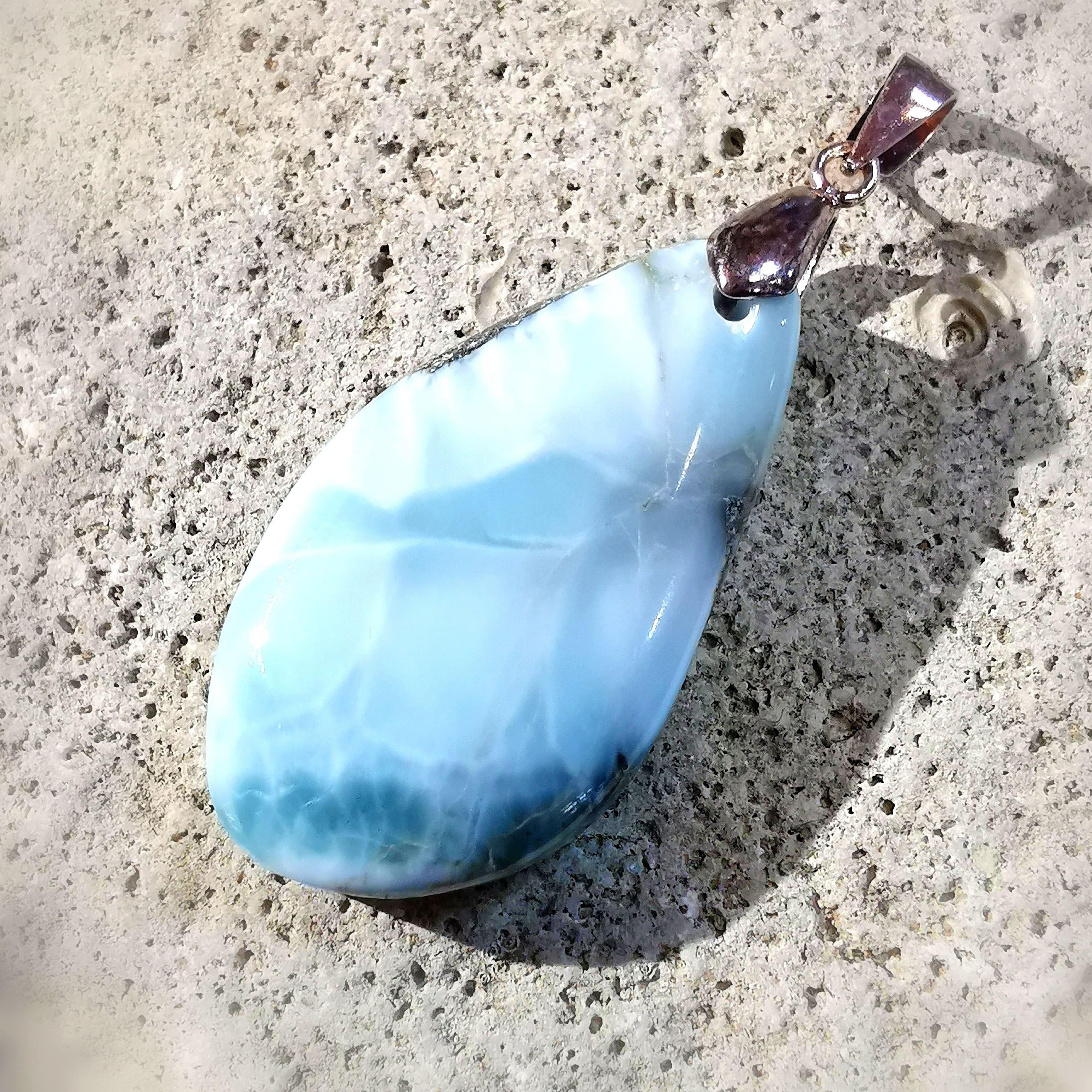 Larimar Tropfen Heilstein Edelstein Karma Anhänger, geweiht - Frei sein