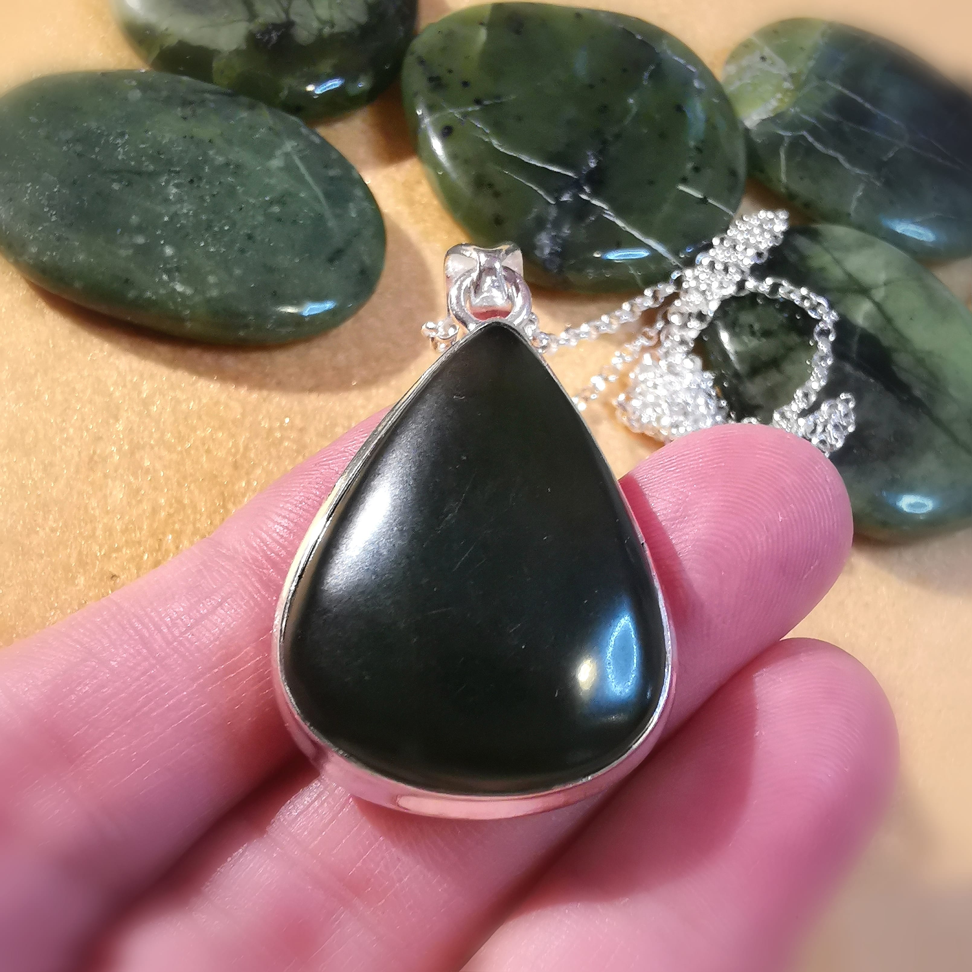 lange Nephrit Jade Afrika Topfen Edelstein Heilstein Karma Kette Sterlingsilber 60 cm - Hoffnung