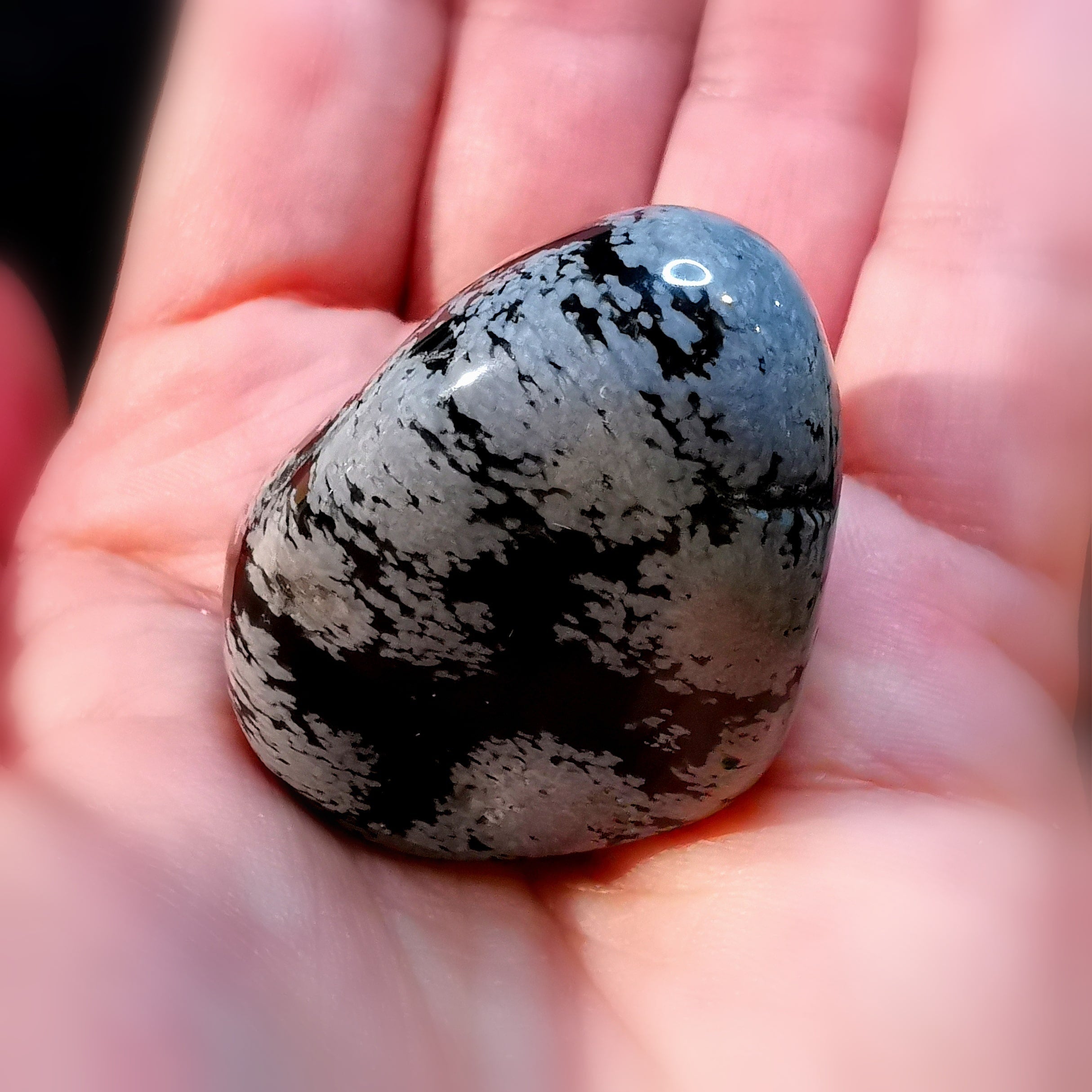 Kopie von Schneeflockenobsidian Handschmeichler XL zur Meditation, Karma Energie, Mut-Bringer