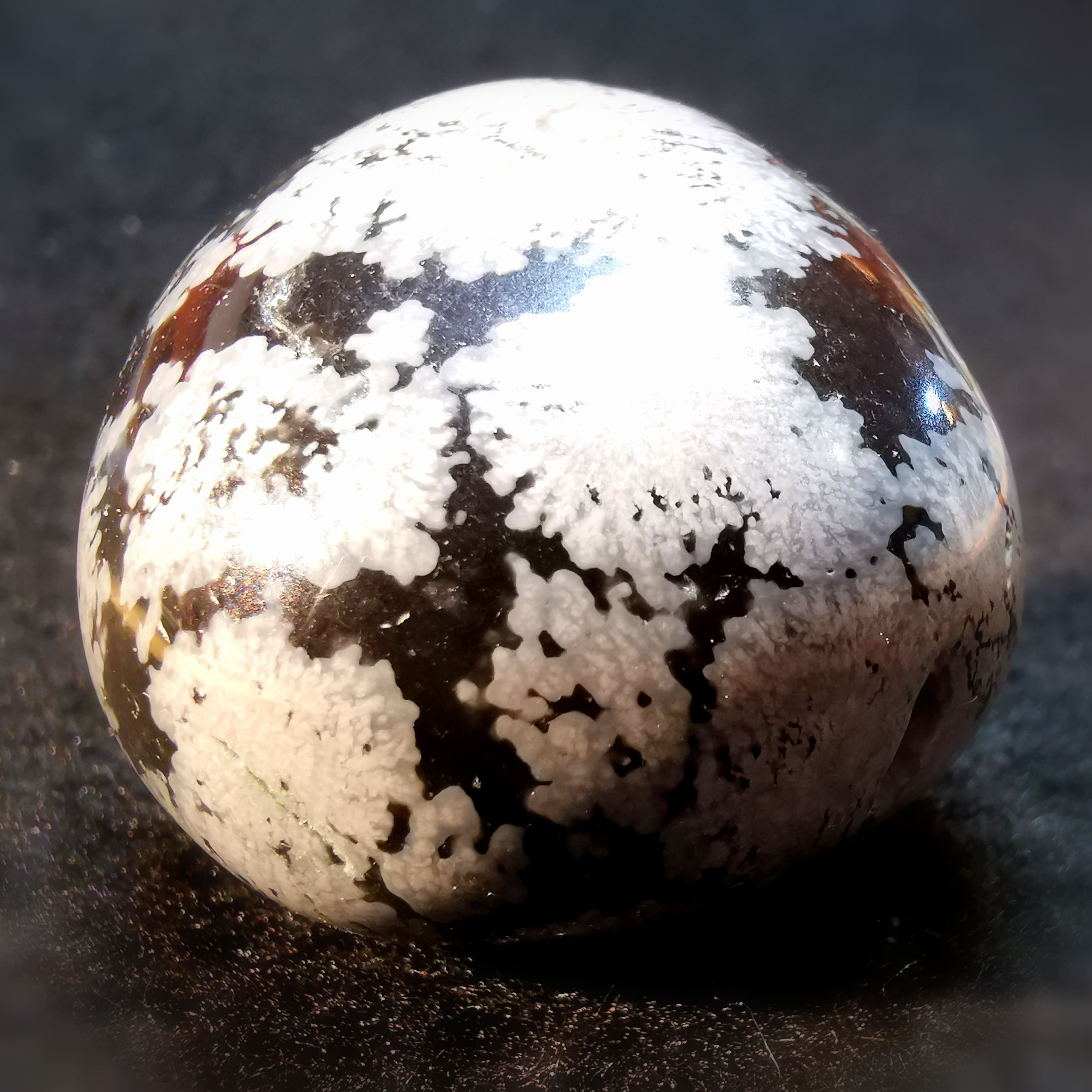 Schneeflockenobsidian Handschmeichler zur Meditation, Karma Energie, Mut-Bringer