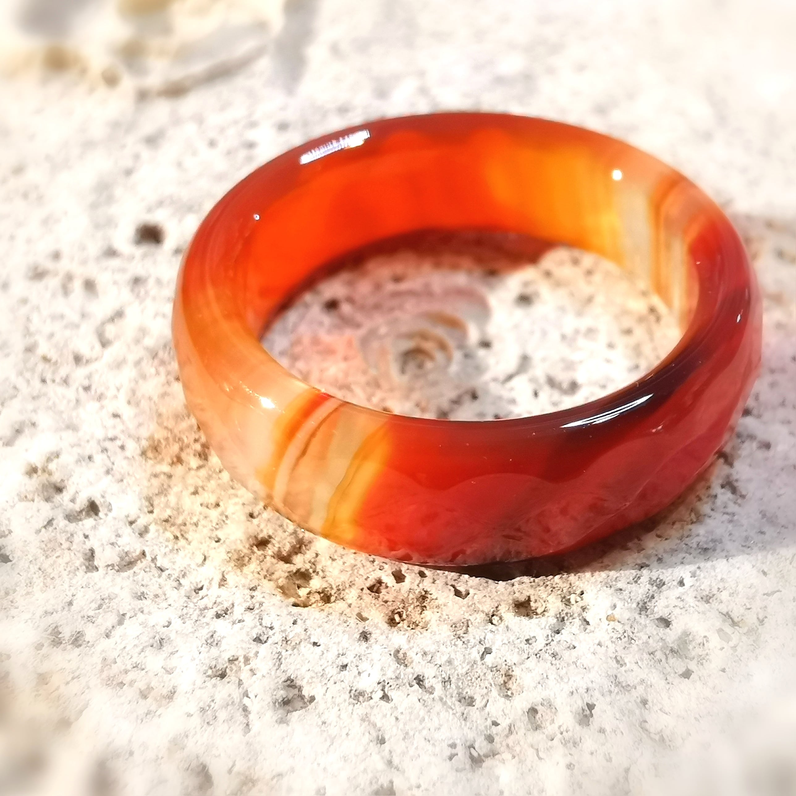 Glück und Freude: Achat Carneol Edelstein Heilstein Karma Ring facettiert - Lebensfreude und Kreativität