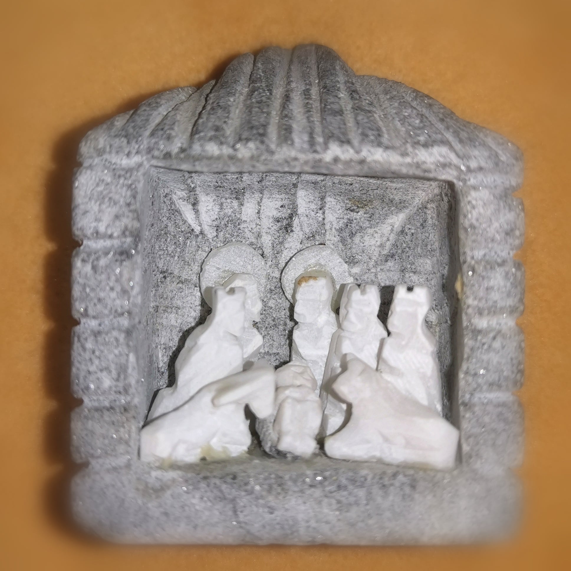 Krippe für Weihnachten Alabaster Edelstein, Kunsthandwerk, liebevoll im Detail, geweiht