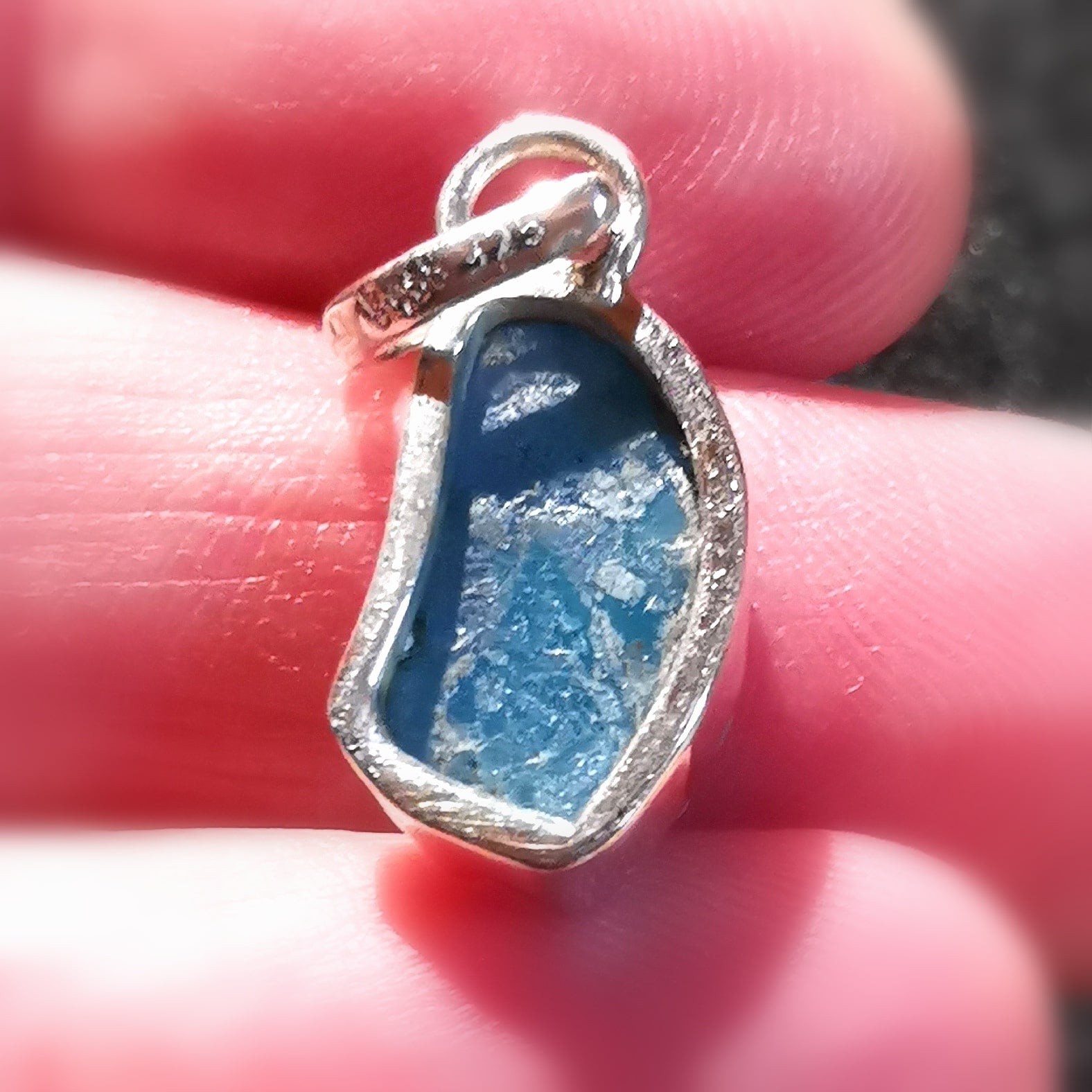 Apatit Natur Edelstein Design Karma Anhänger Sterlingsilber, AA Heilstein Qualität, petrol, geweiht - Entspannung