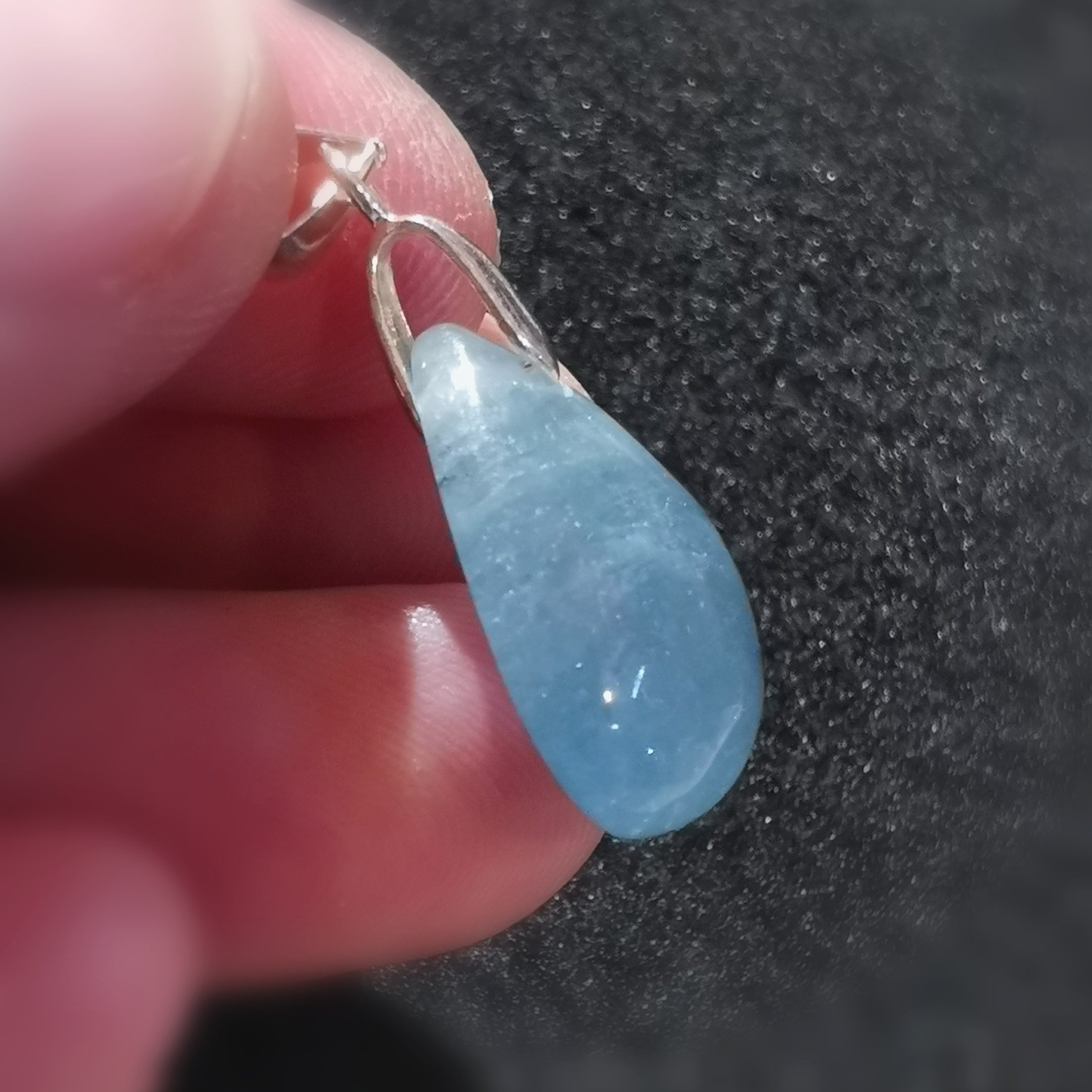 Aquamarin AA Qualität, Edelstein Heilstein Tropfen Karma Anhänger, geweiht - Leichtigkeit und Lebenslust