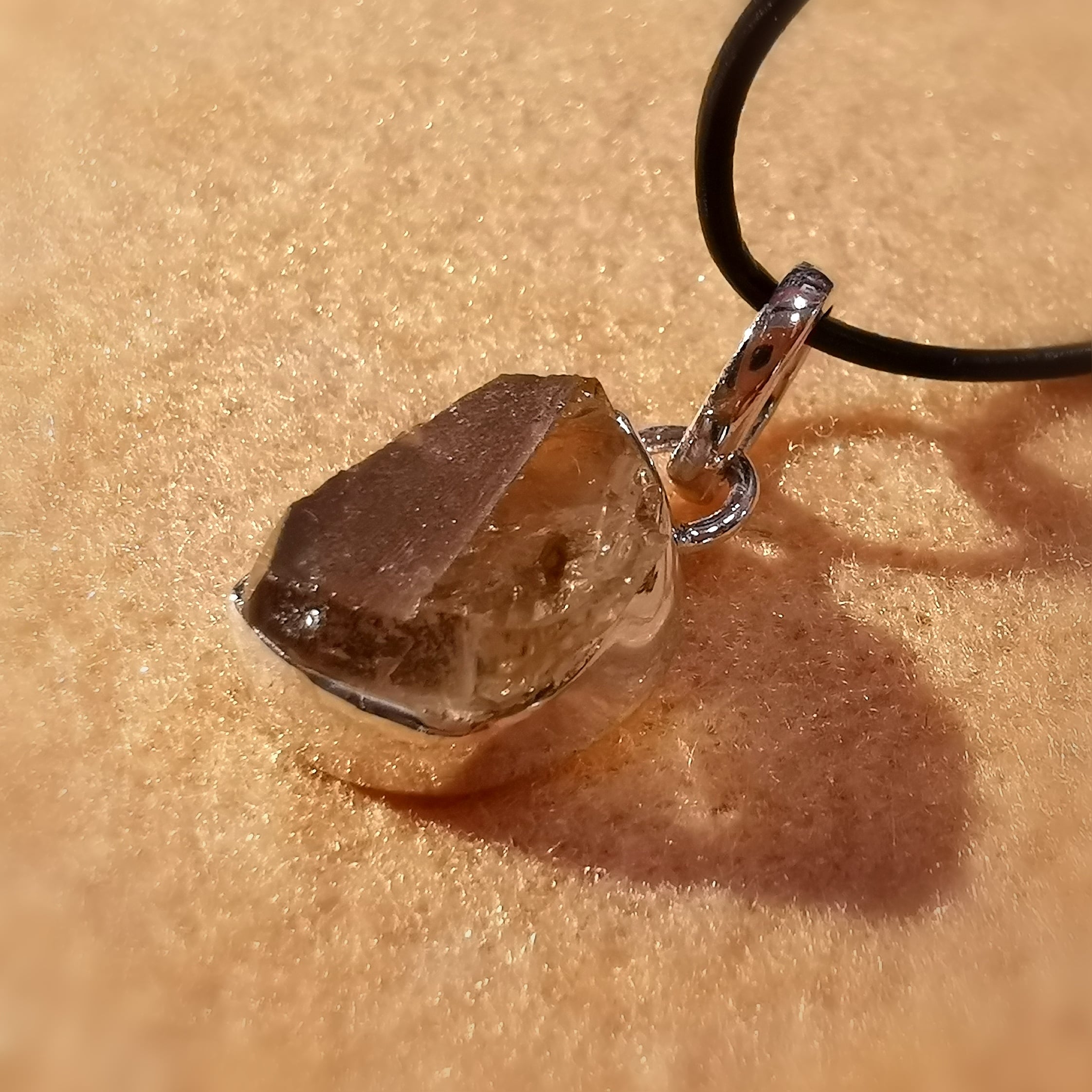 Citrin Natur Rohatein Edelstein Heilstein Karma Kette Leder, geweiht - Sonnenseite des Lebens