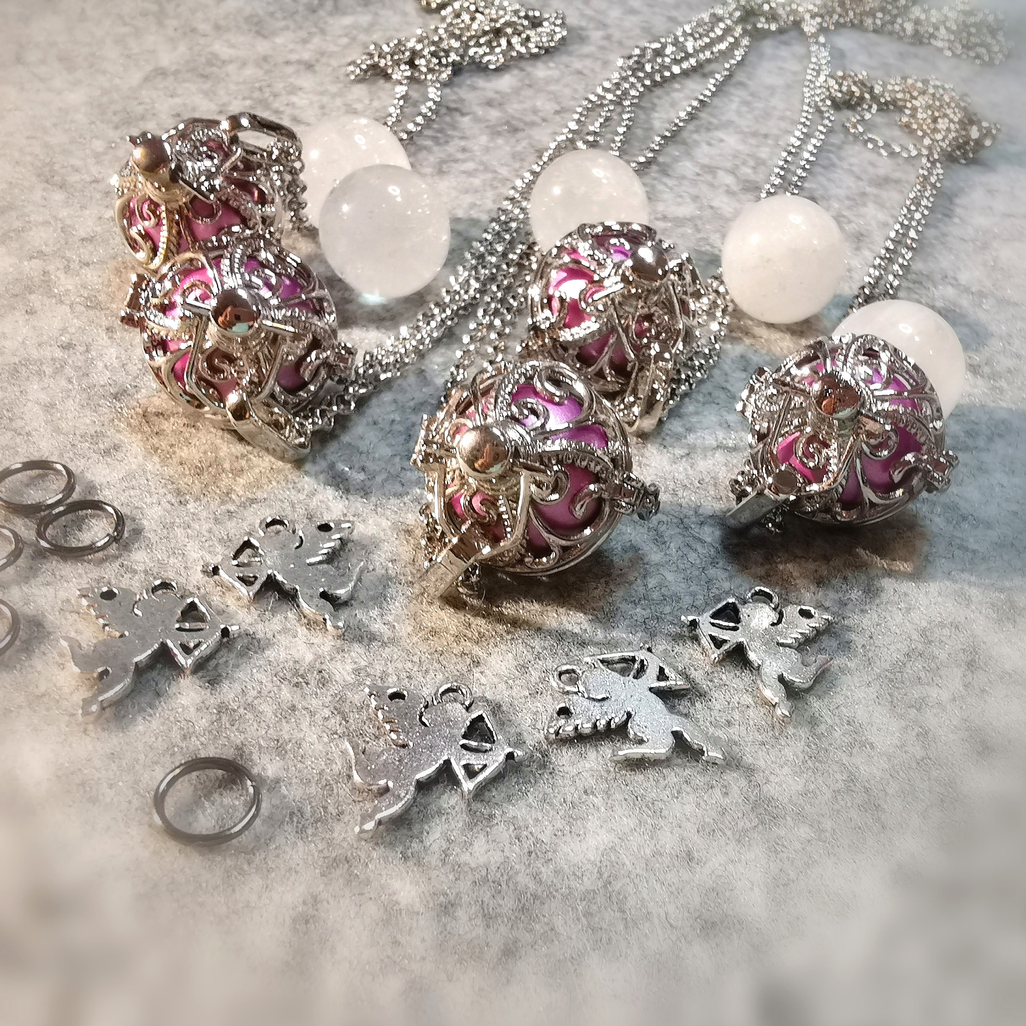 Engelsrufer Engel der Liebe mit Bergkristall Edelstein, Pink Weiss, Edelstahl Ketten Fashion Wechsel Set geweiht