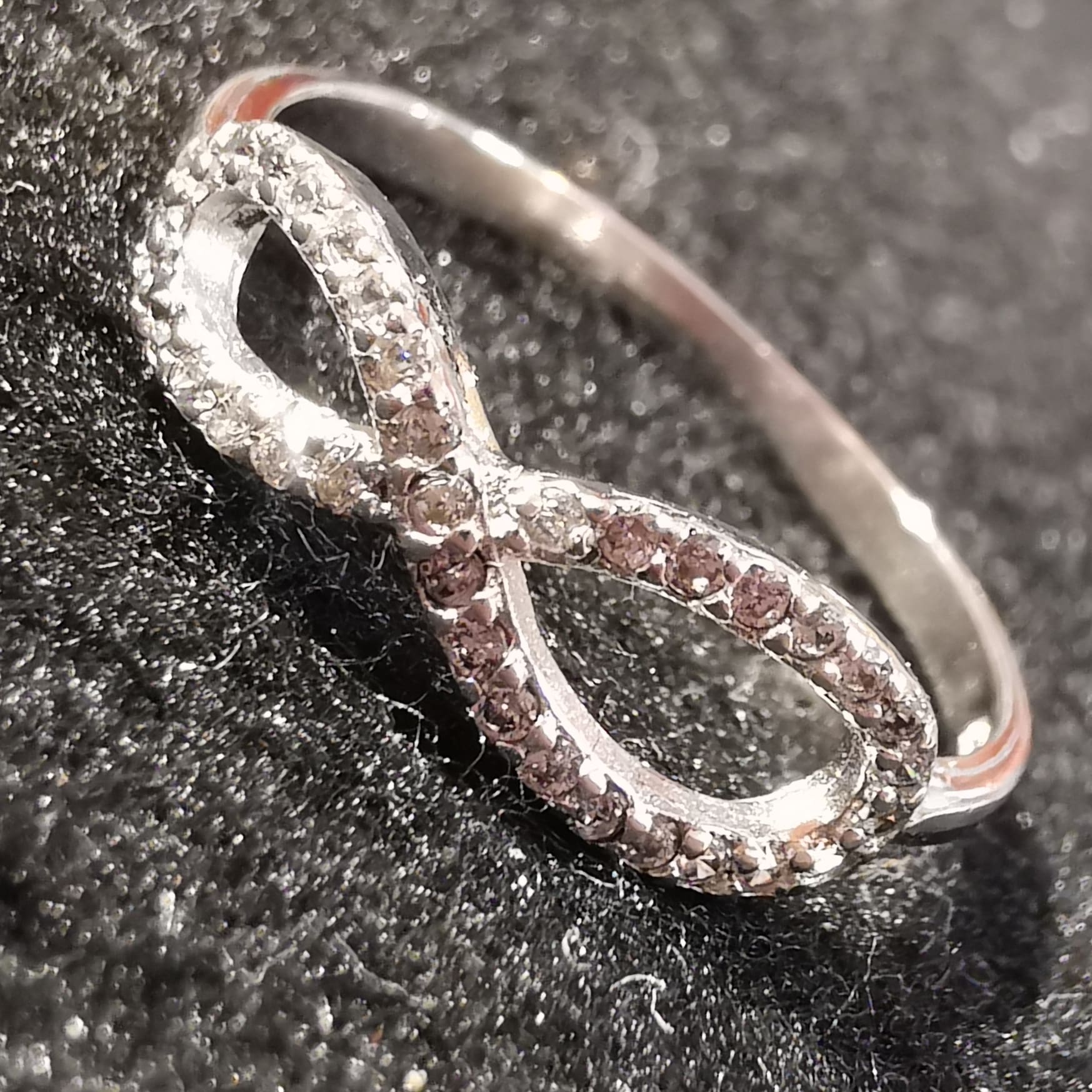 ♾ Anillo Infinito con Cristales Swarovski – #porsiempre y conectado