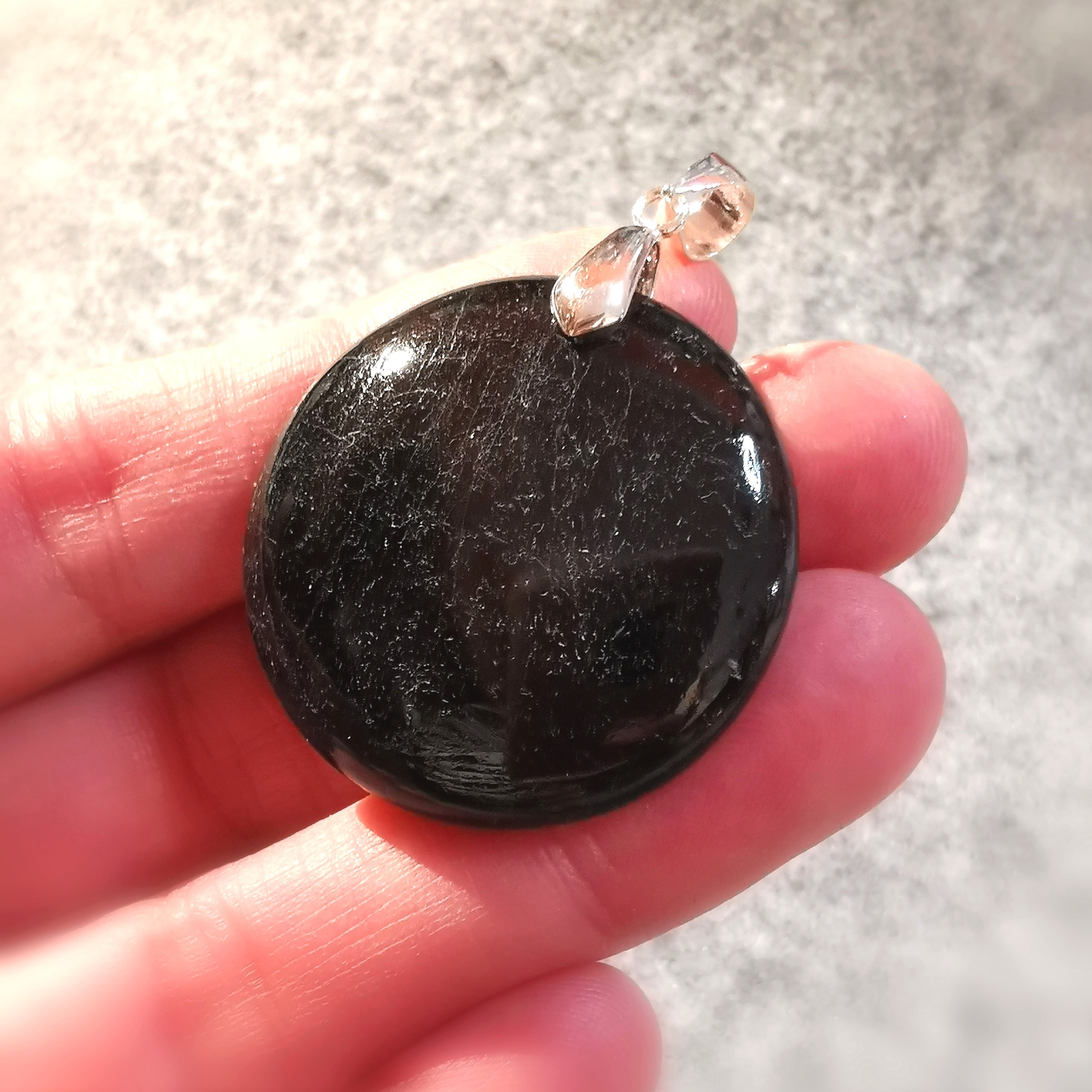 Turmalin Edelstein Heilstein, groĂes Amulett, Sterlingsilber Karma Chakra AnhĂ€nger AA QualitĂ€t, Aura Schutz und Kraft