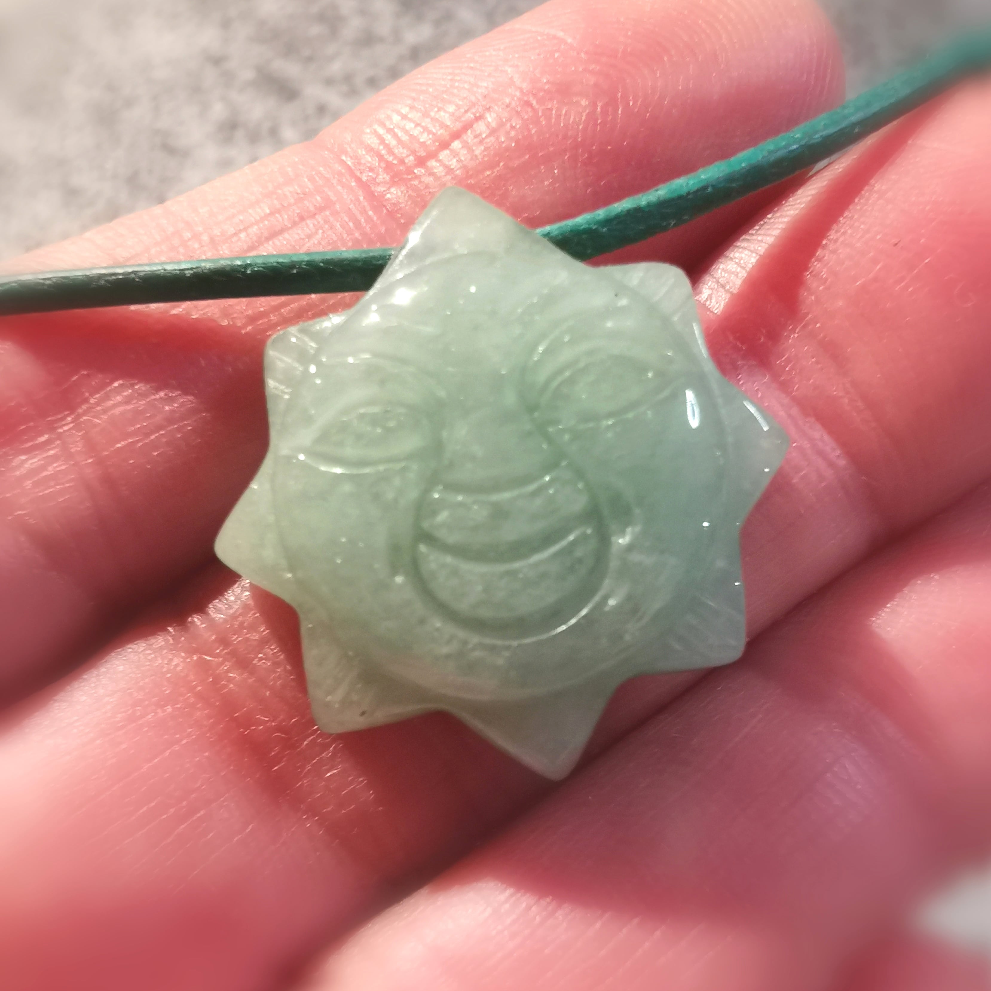 Aventurin grün keep smiling Sonne Edelstein Heilstein Karma Leder Kette - Lebensfreude