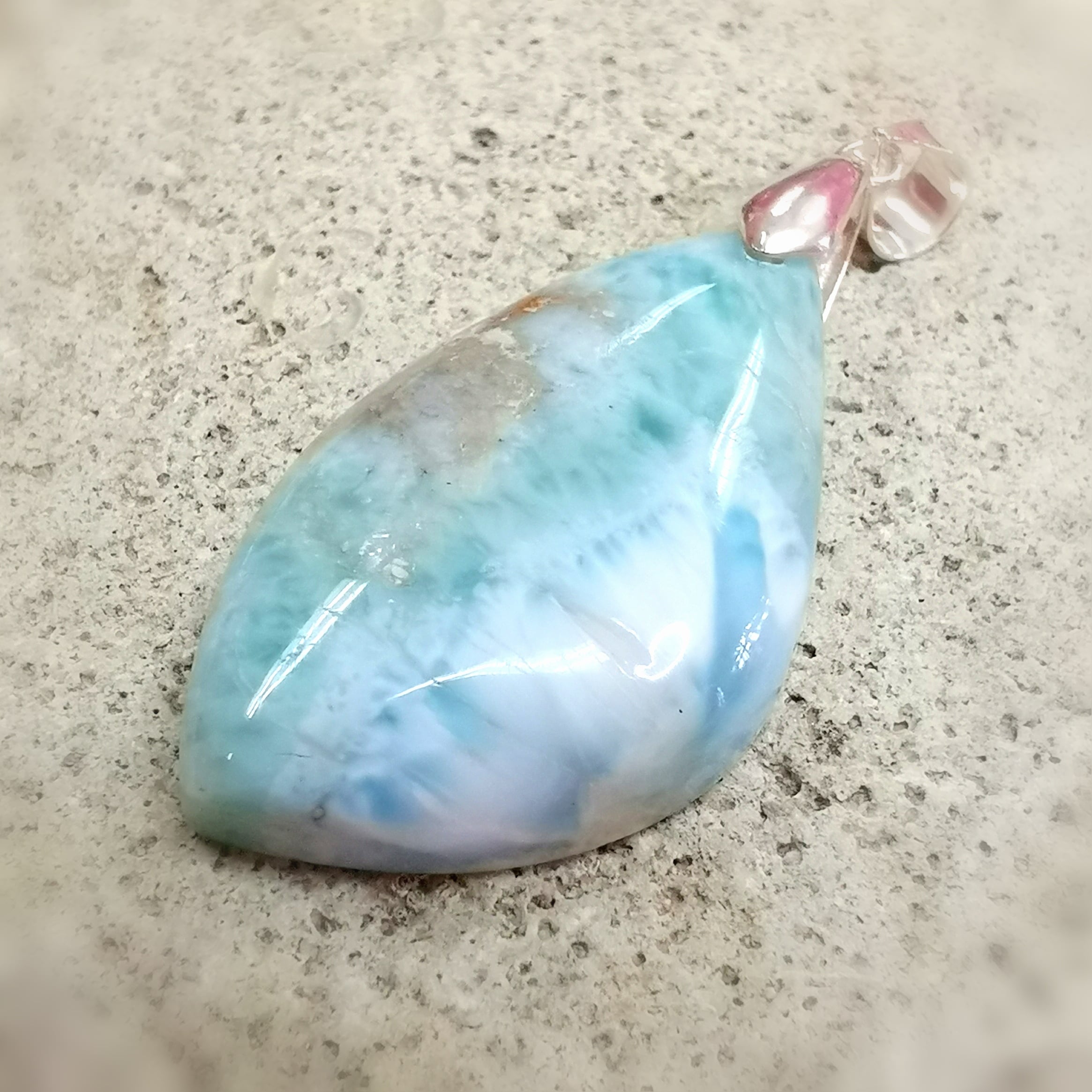 Larimar Tropfen Heilstein Edelstein Karma Anhänger, geweiht - Freiheit