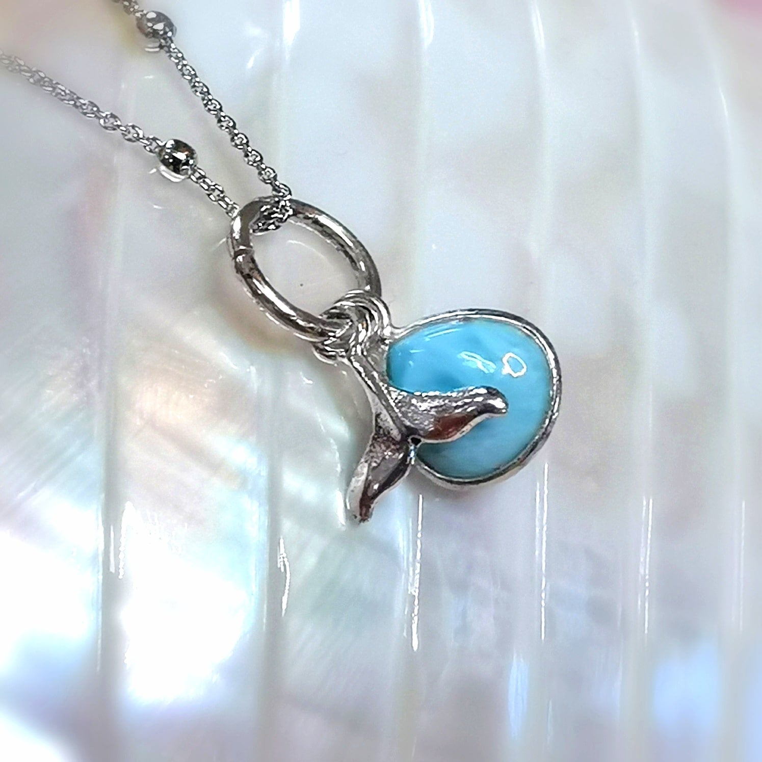 Larimar Edelstein Tropfen Walflosse Karma Kette 40 cm, Krafttier Heilstein Chakra Schmuck, geweiht, frei sein