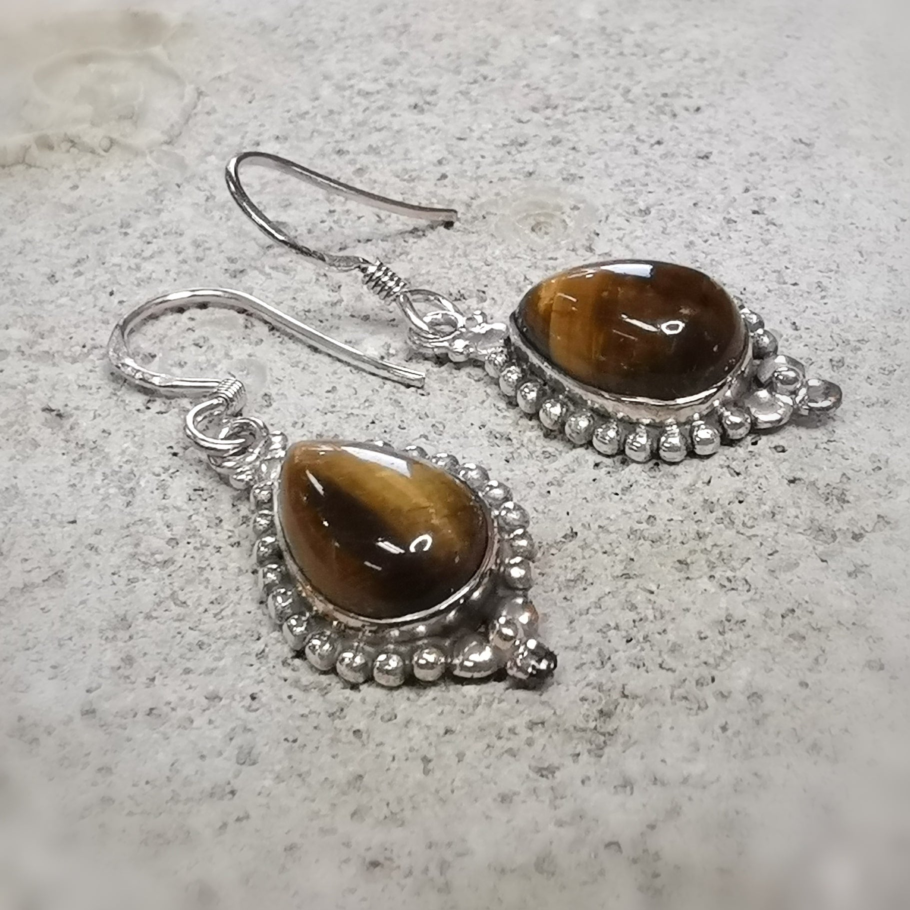 Tigerauge Tropfen Ohrringe Ohrschmuck Bali Edelstein Heilstein Sterlingsilber - Mutmacher