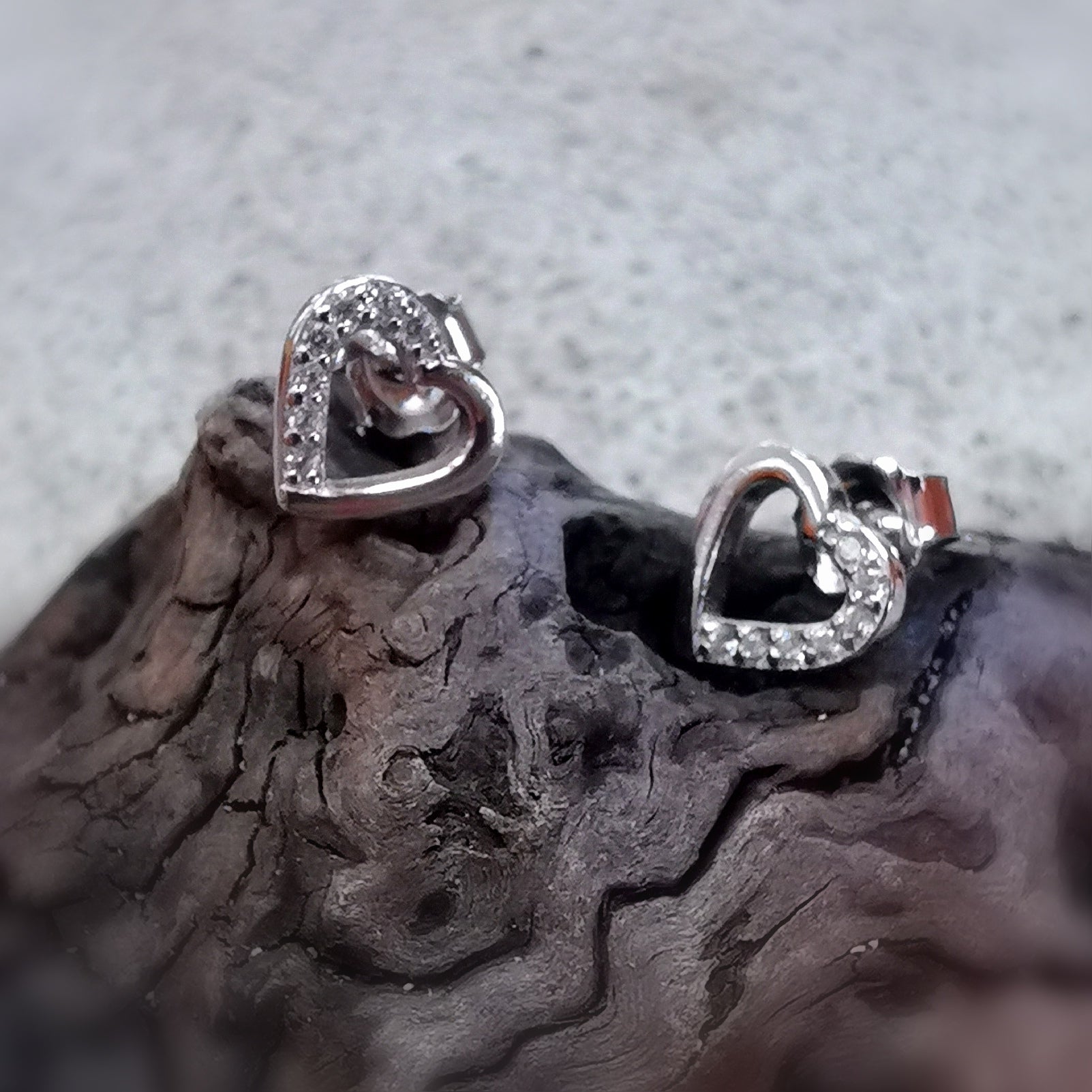 Gold Herz Zirkon Ohrstecker Ohrringe Sterlingsilber, Karma Ohrringe, in Liebe