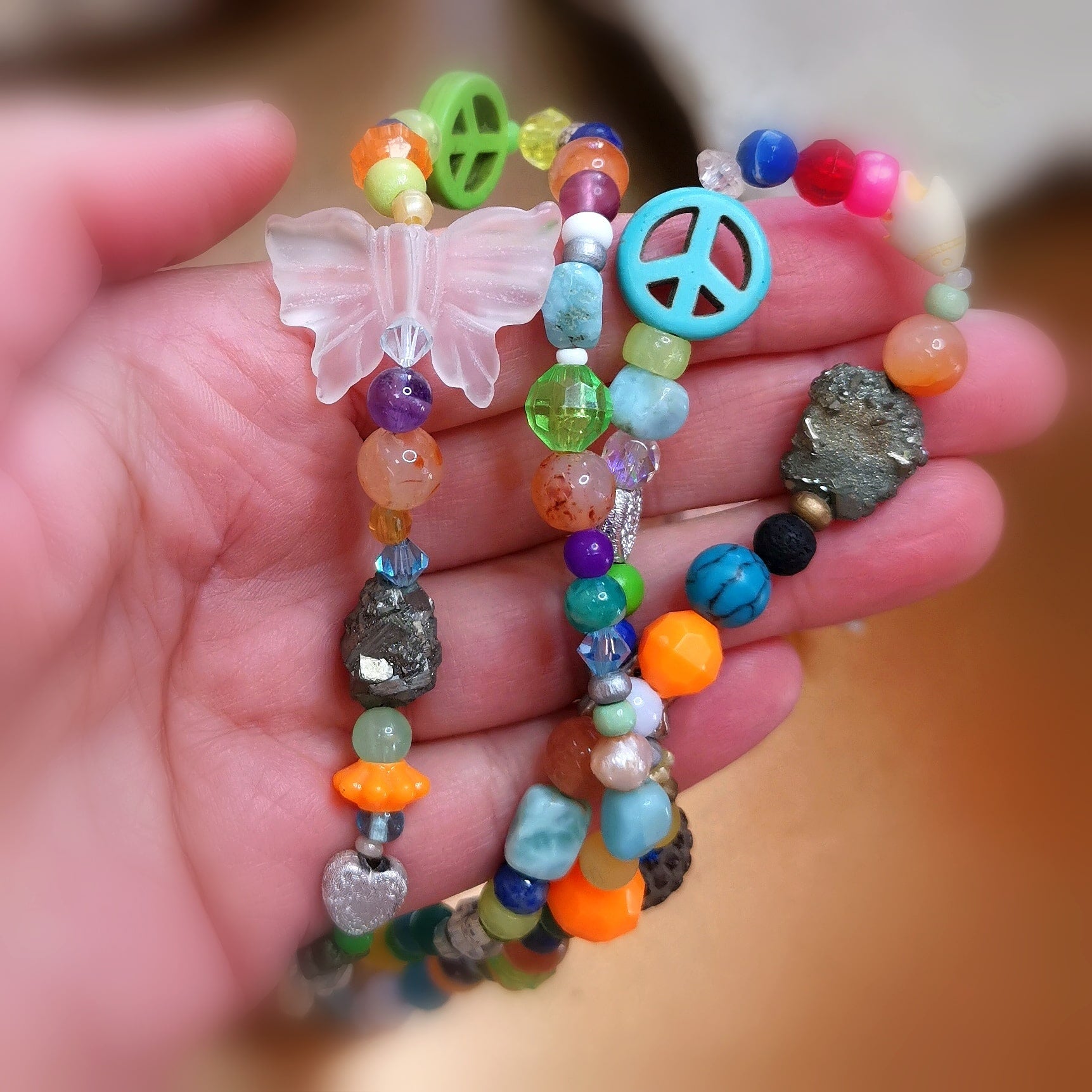 Muschel Karma Chakra Hippie Kette, Bergkristall Edelstein Schmetterling, Schmuck Unikat - Lebensfreude